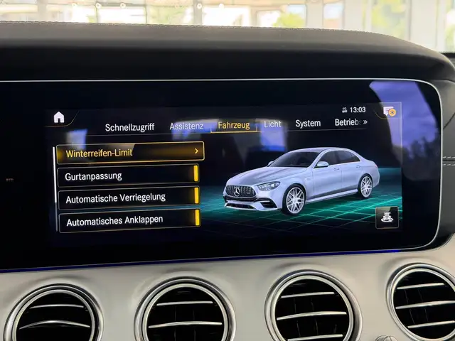 Mercedes-Benz E-Class view 30