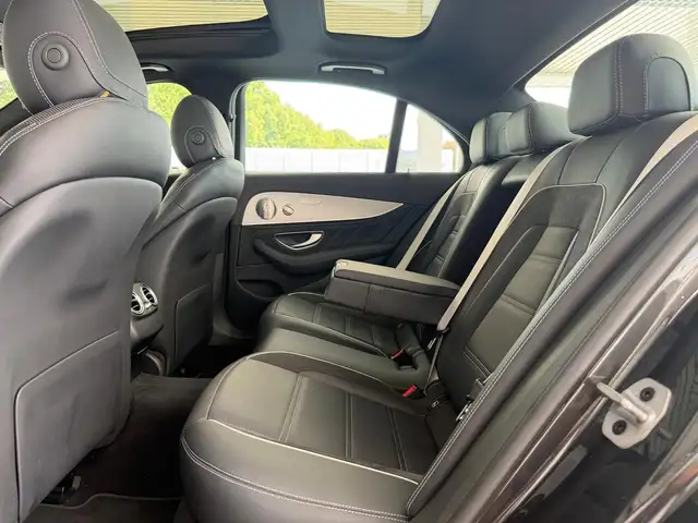 Mercedes-Benz E-Class view 11