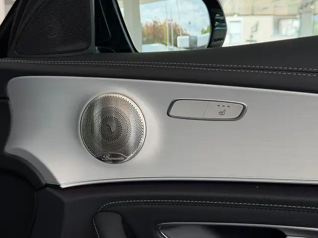 Mercedes-Benz E-Class view 21