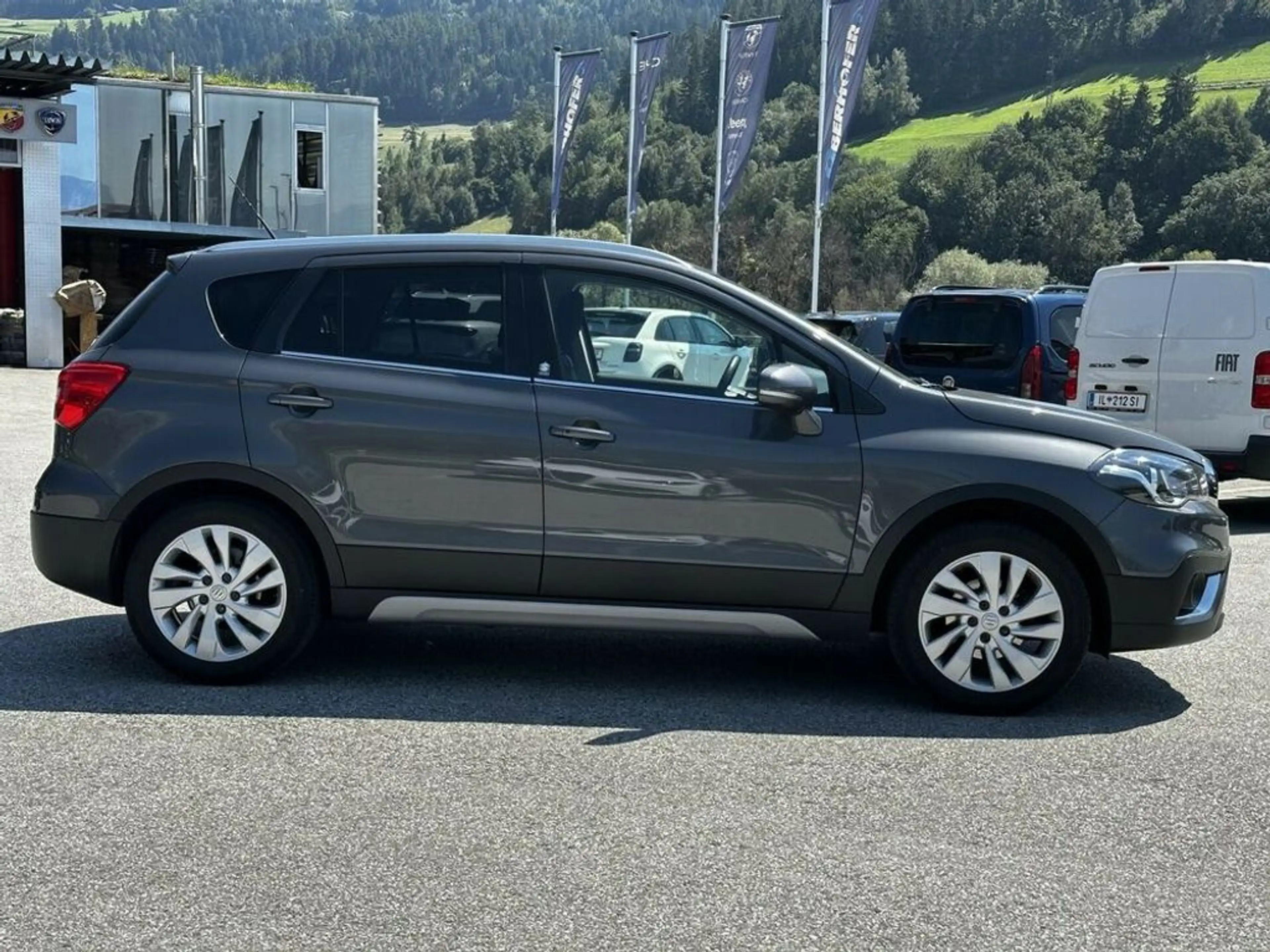 Suzuki S-Cross 1,4 GL+ Hybrid ALLGRIP shine *Allrad* — photo 7