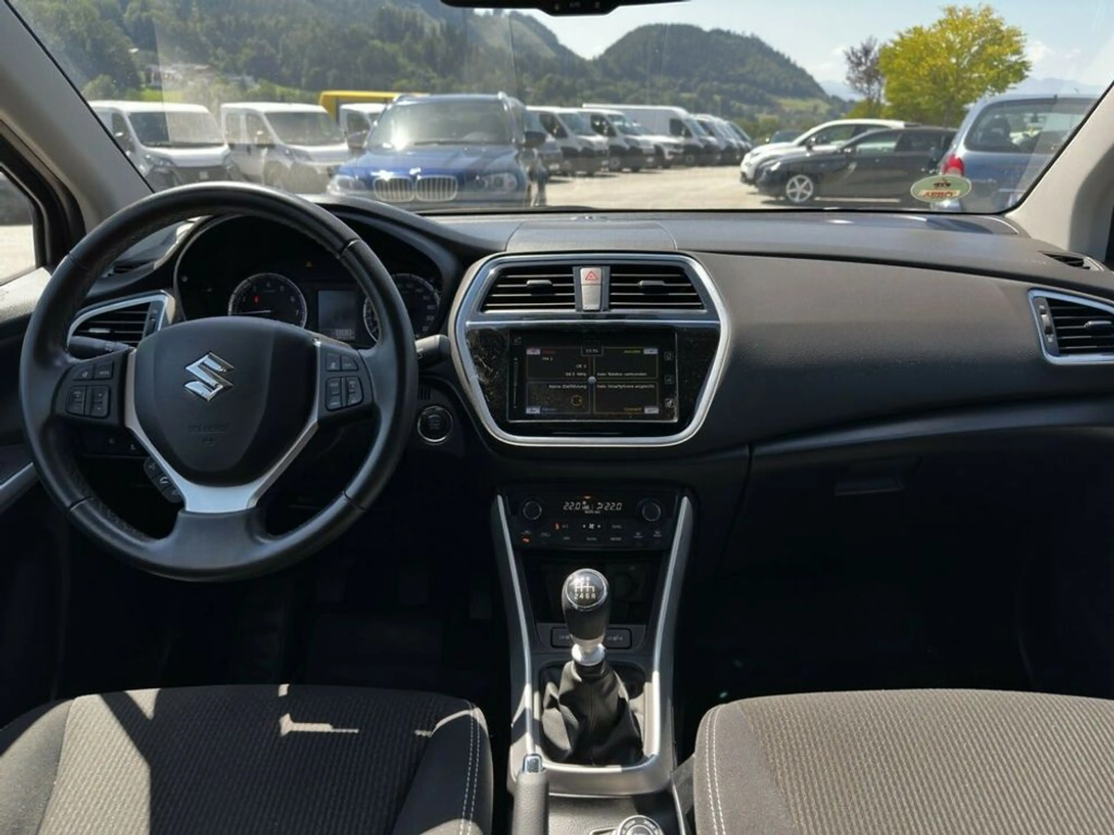 Suzuki S-Cross 1,4 GL+ Hybrid ALLGRIP shine *Allrad* — photo 10