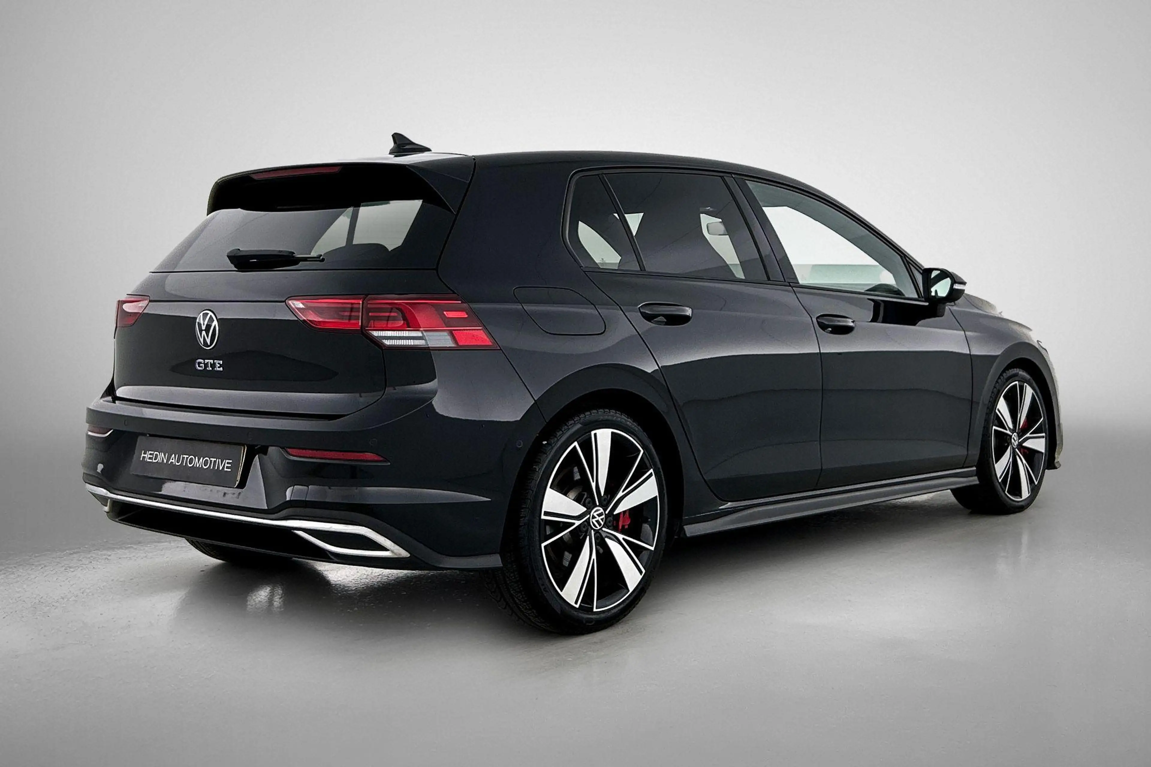 Volkswagen Golf GTE 1.4 eHybrid — photo 2