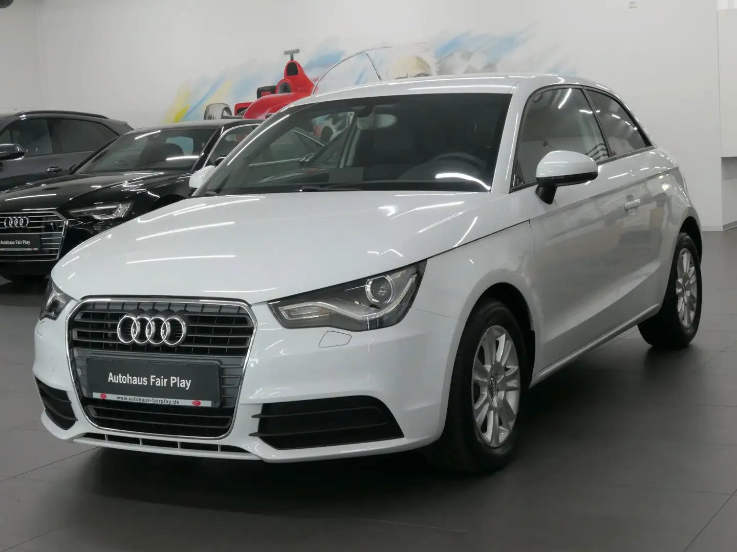 Audi A1 1.2 TFSI XENONKLIMAAUT/SHZ/2.HD/U-FREI! Weiß - 1