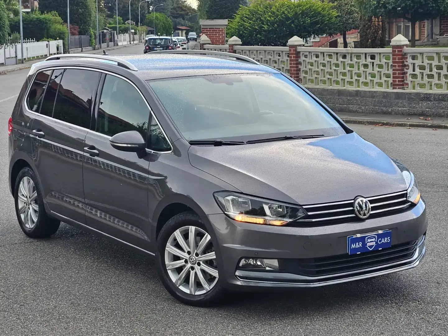 Volkswagen Touran 1.6 tdi Highline 7posti Euro6B Grigio - 1