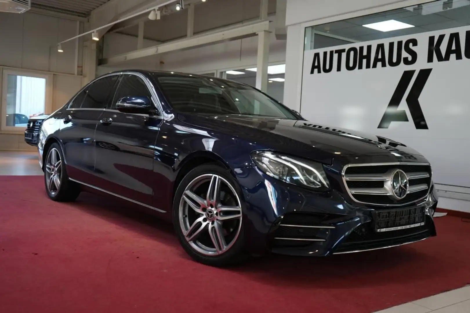 Mercedes-Benz E 220 d AMG Line Avantgarde *LED*Kamera*Navi* Bleu - 2