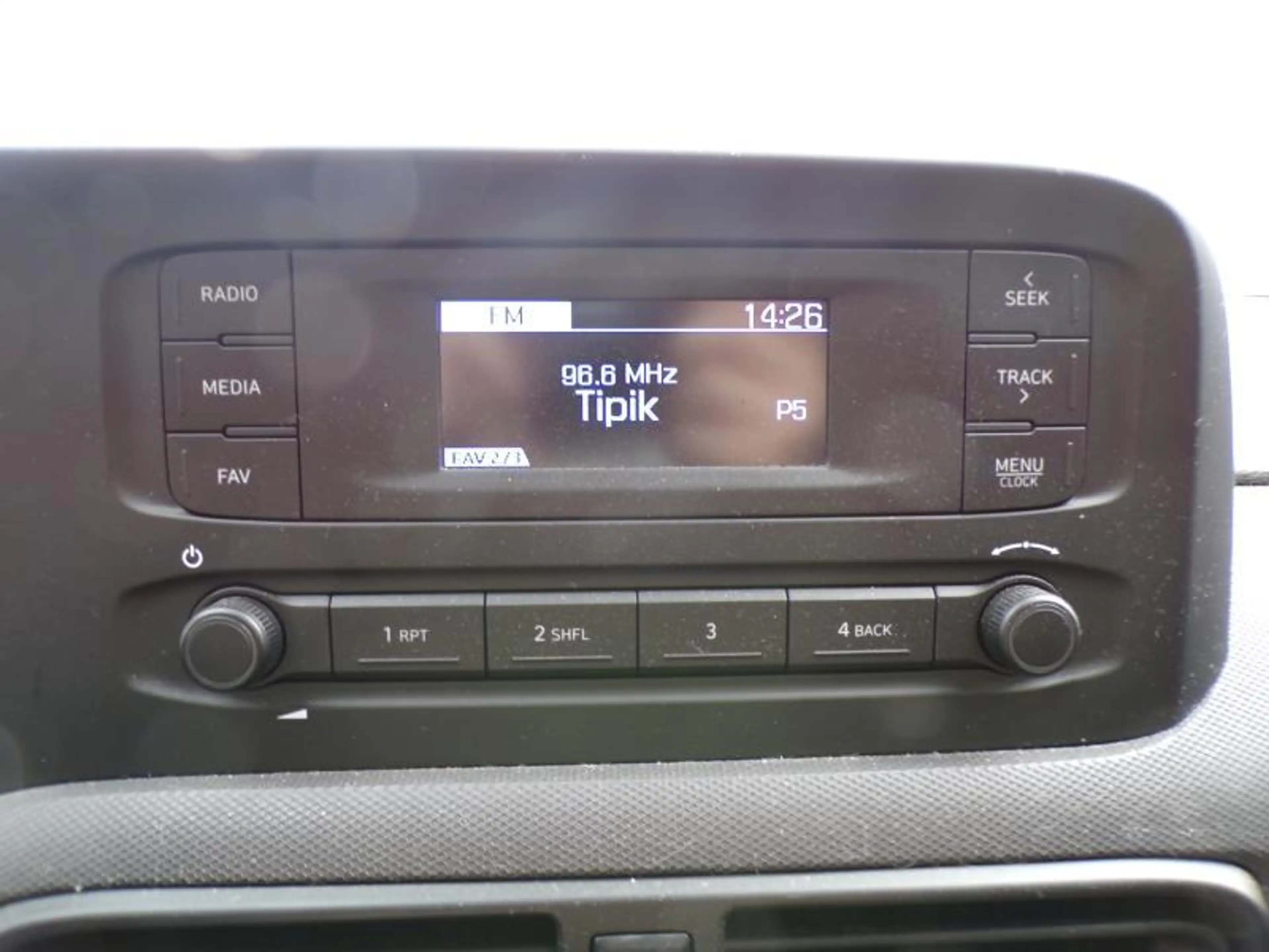 Hyundai i10 1.0 67cv Bleu 07/21 26590km Anti Dérive Radio USB — photo 11
