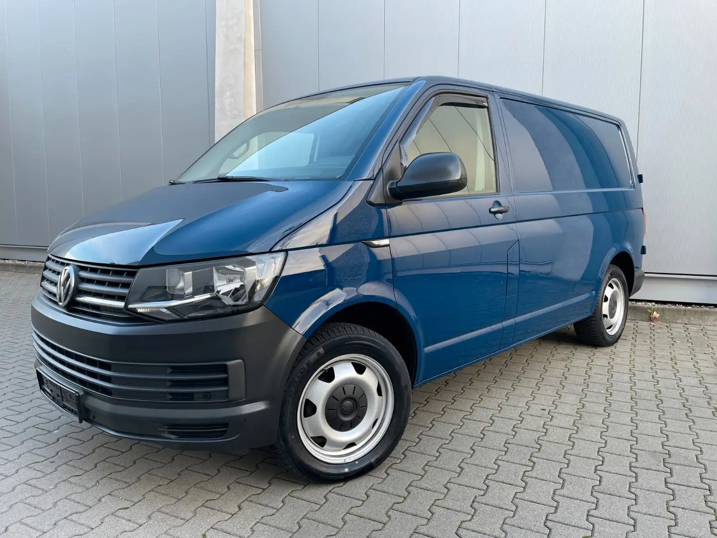Volkswagen T6 Transporter T6 2.0 TDI Automat Navi Klima 2xPDC EURO6 1.Hand Blau - 1
