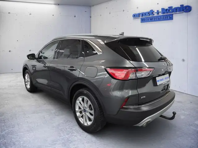 Ford Kuga view 4