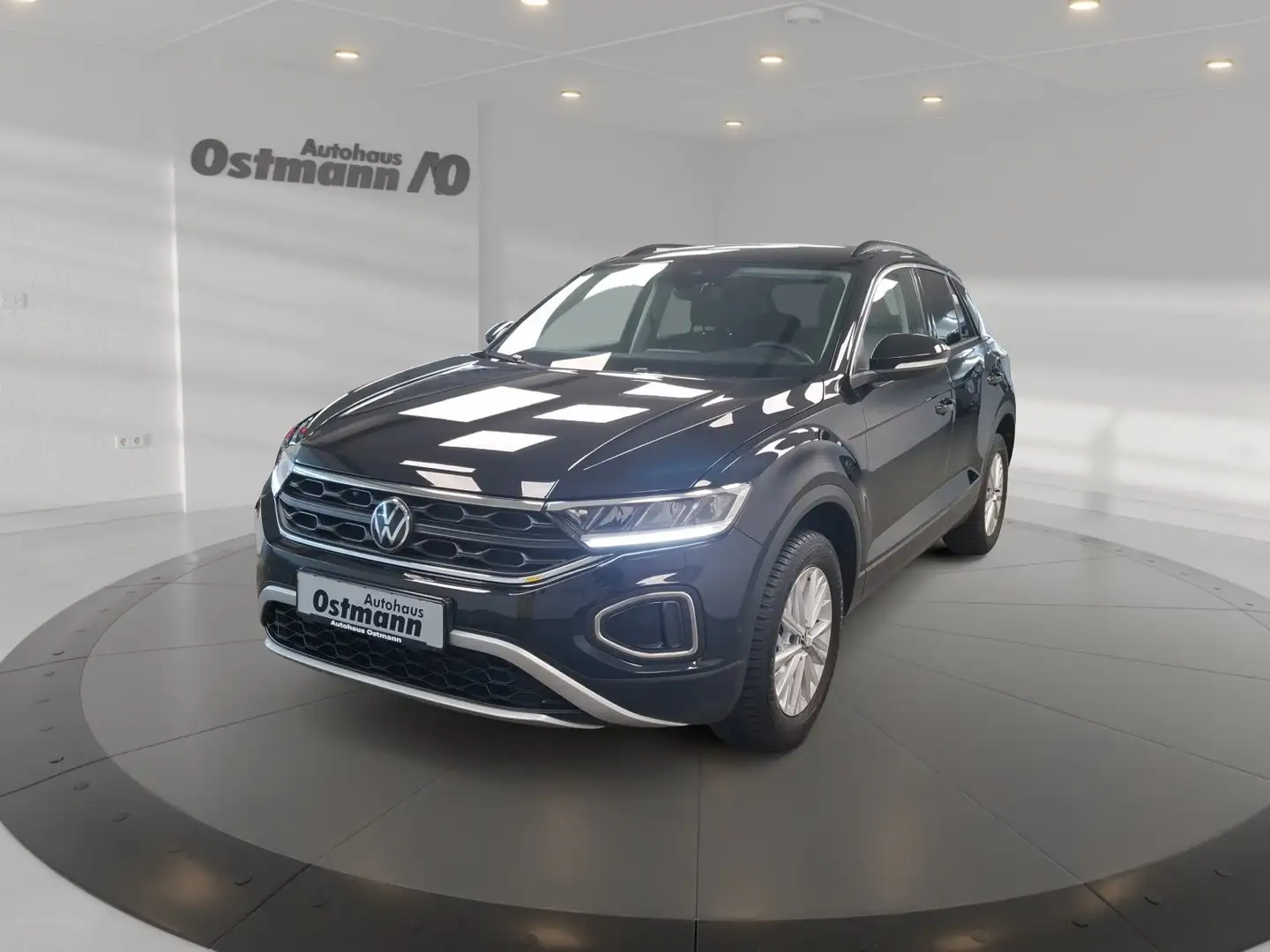 Volkswagen T-Roc 1.0 TSI Life Navi 2xKlima SHZ PDC CarPlay Zwart - 1