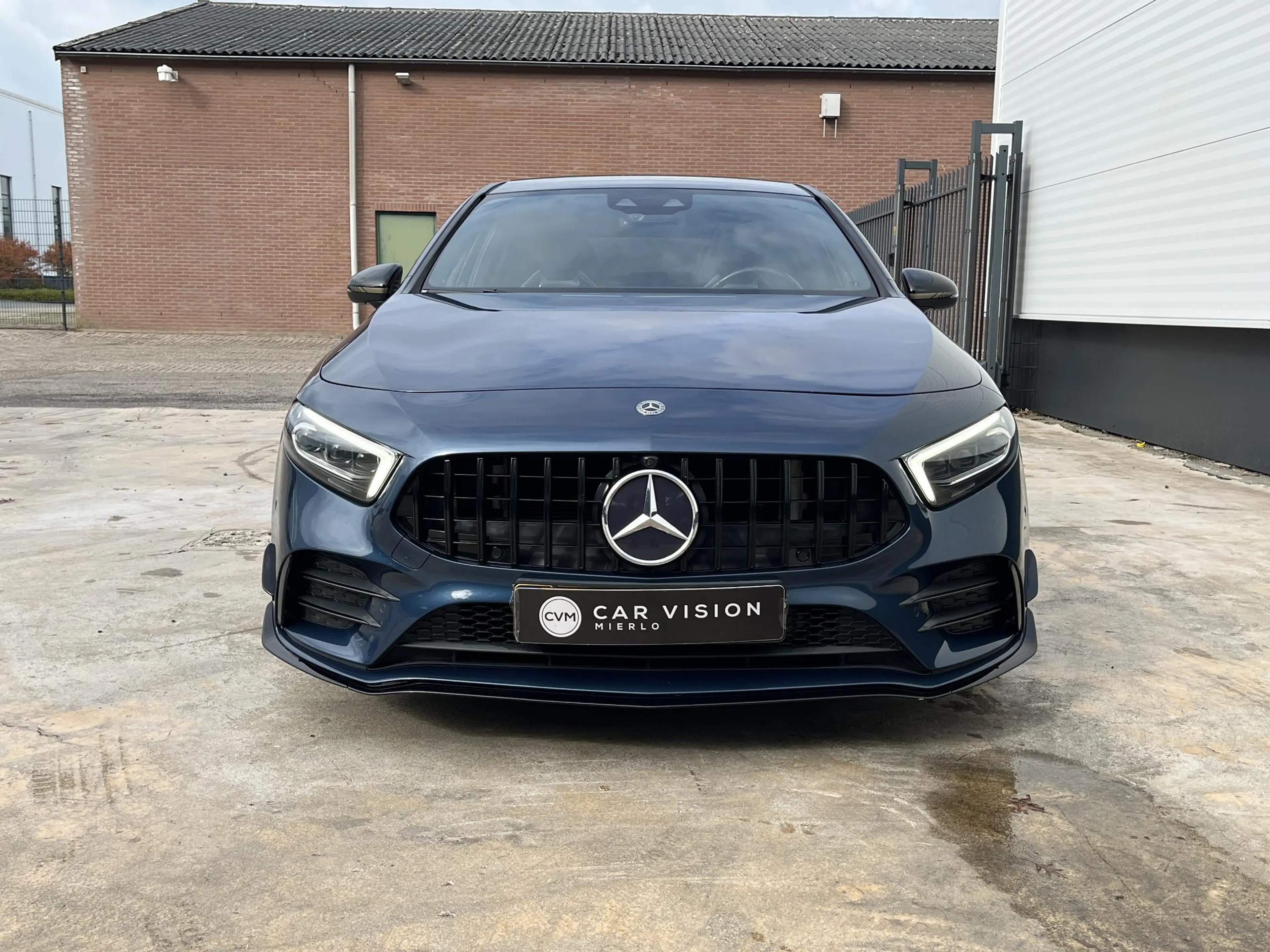 Mercedes-Benz A 35 AMG 4MATIC Premium * Edition * Pano * Carplay * Head-u — photo 7