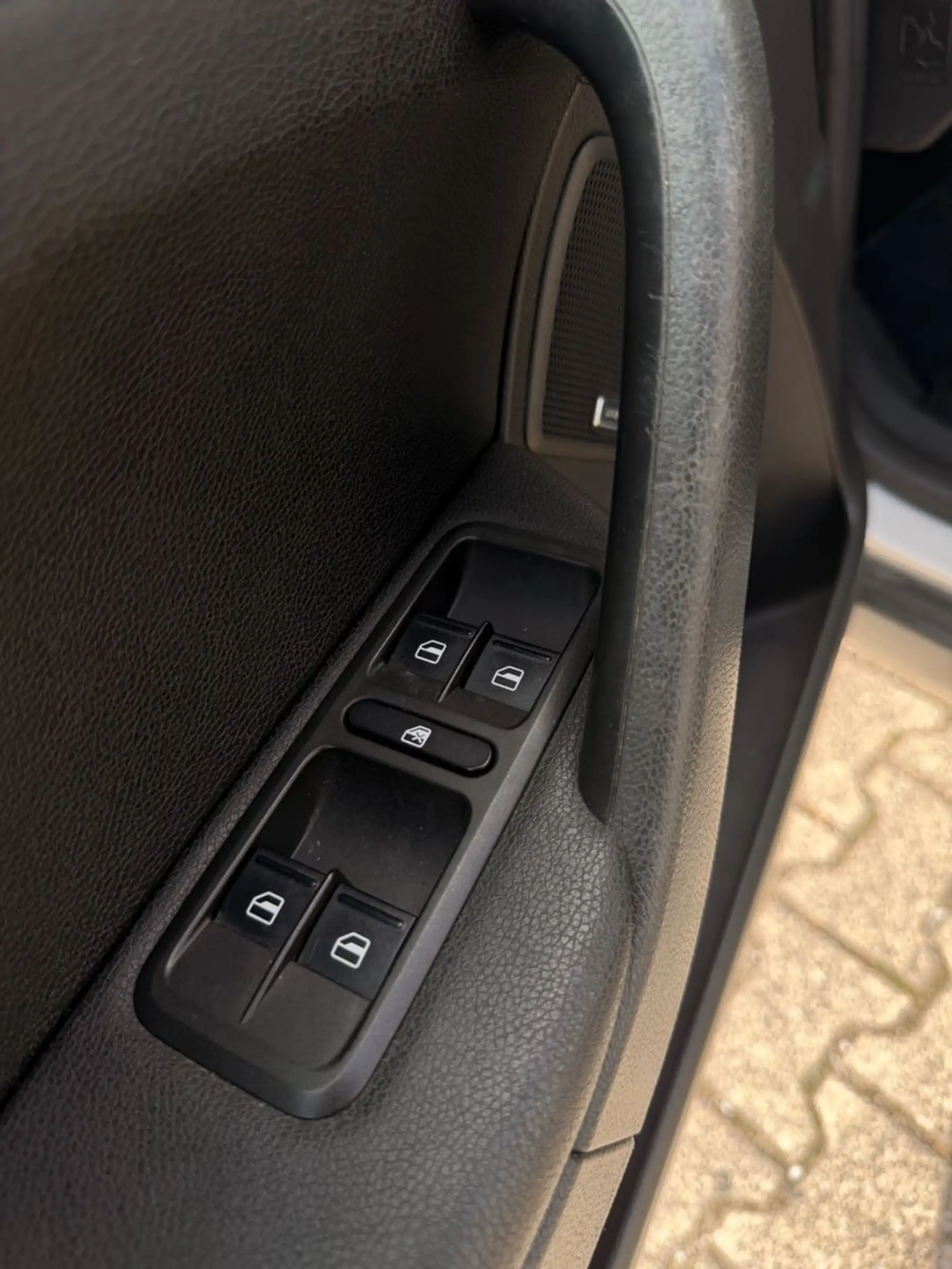 Skoda Yeti 1.4 Automatik Steuerkette und Tüv Neu — photo 12