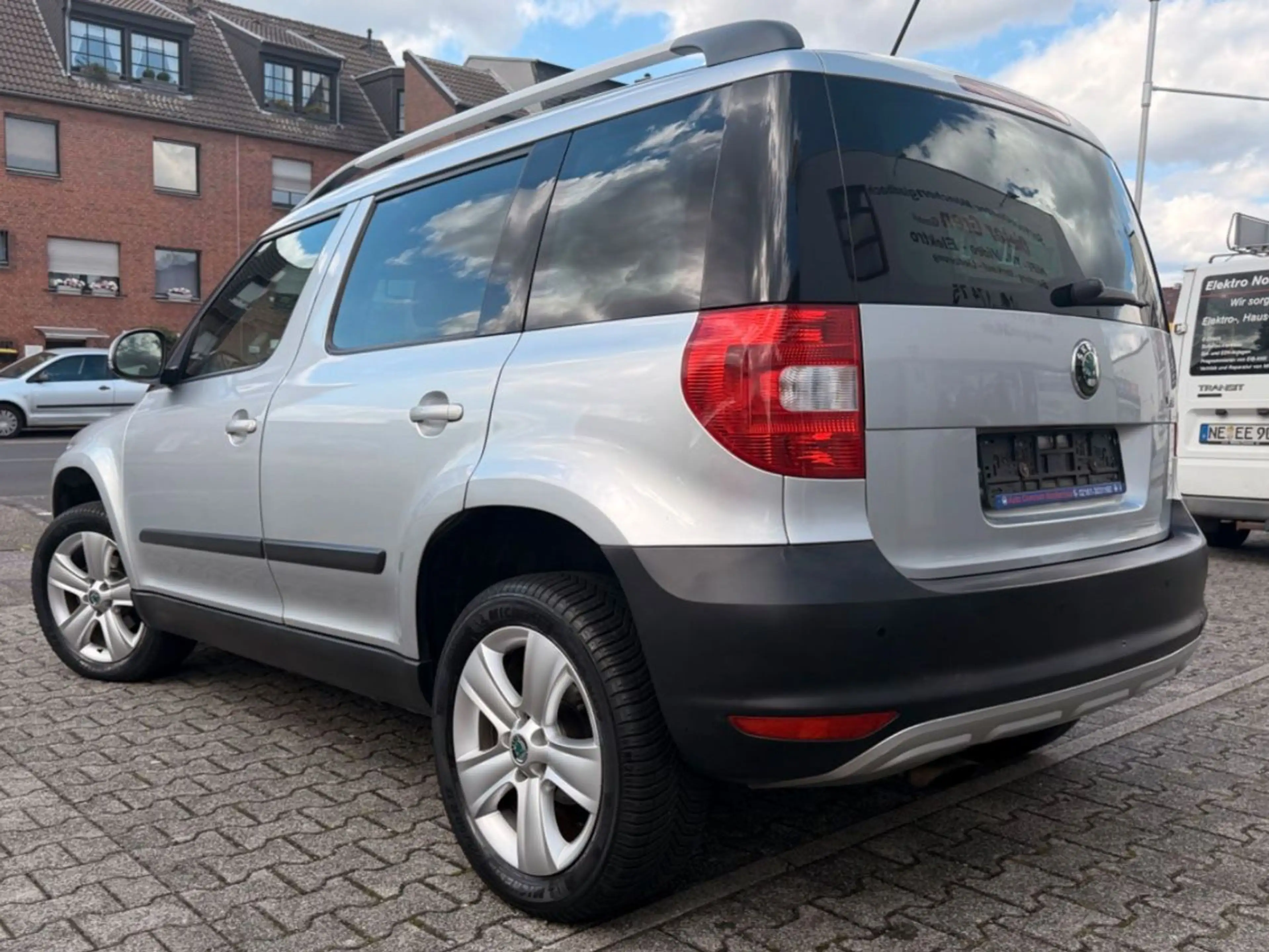 Skoda Yeti 1.4 Automatik Steuerkette und Tüv Neu — photo 7