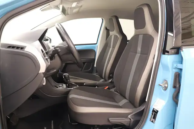 Volkswagen E-Up! view 9