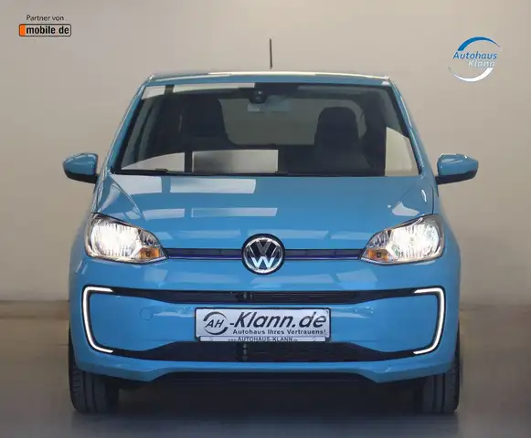 Volkswagen E-Up! view 2
