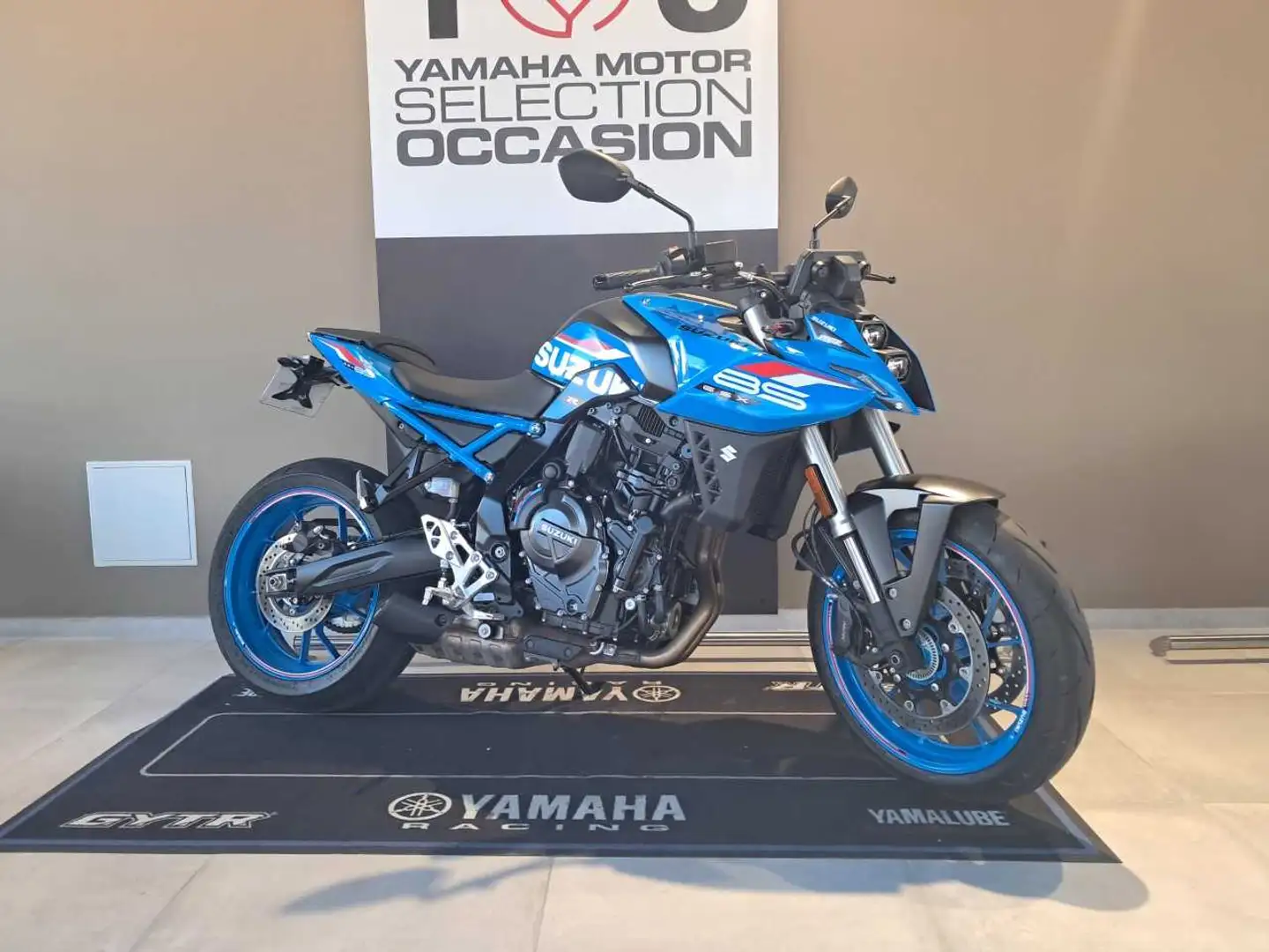 Suzuki GSX 8S Bleu - 1