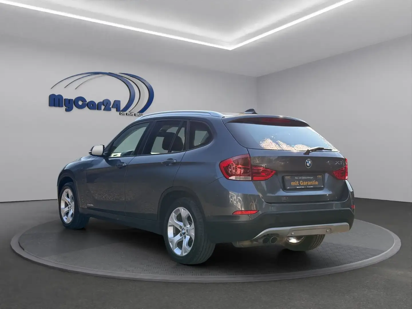 BMW X1 20i I Autom.I PDCI Navi I SZH I Garantie Grau - 2