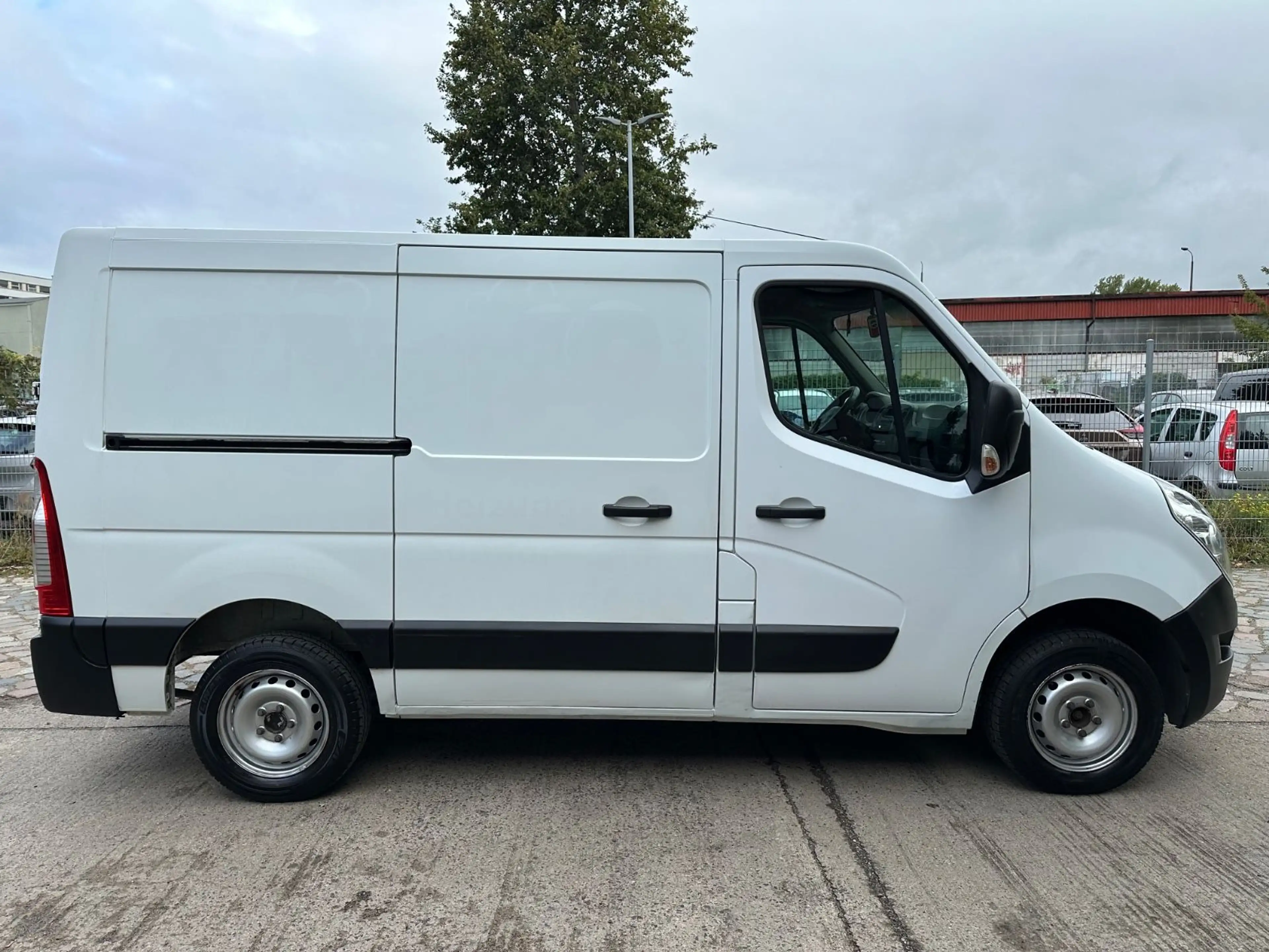 Renault Master III Kasten L1H1 Ka 2,8t*178TKM*TÜV08/2027 — photo 8