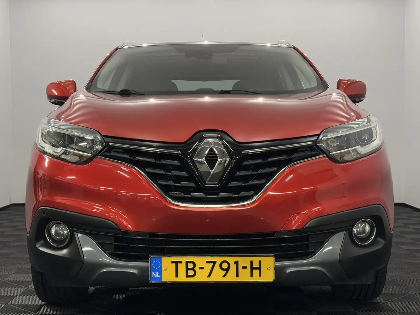 Renault Kadjar 1.2 TCe Intens Half leder, Pano, Camera, Navi, Key Rood - 2