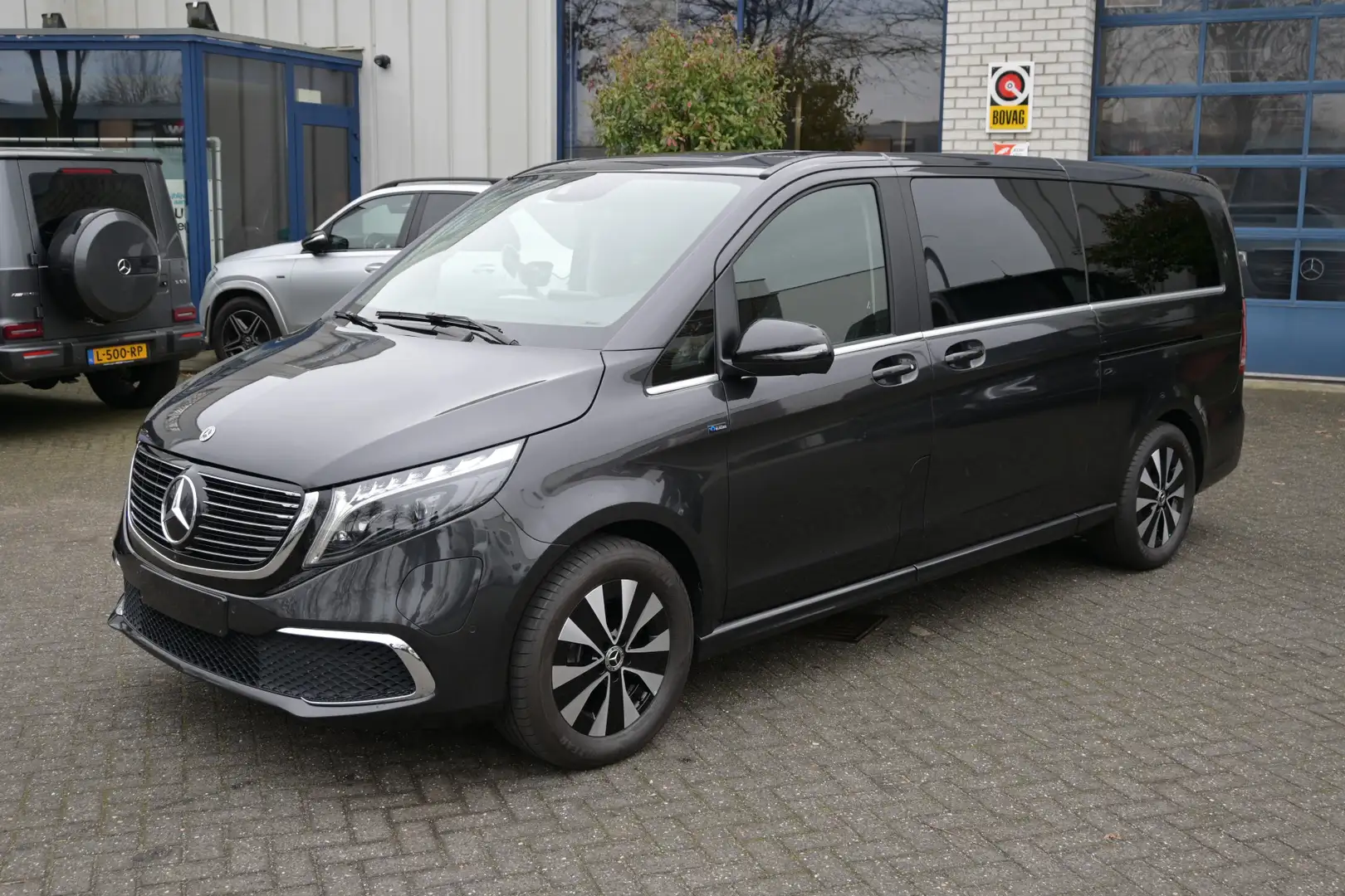 Mercedes-Benz EQV 300 L3 Avantgarde 90 kWh Airmatic/Luchtvering, 8 pers. Grigio - 1