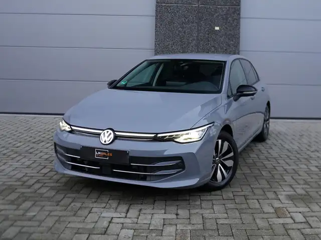 Volkswagen Golf 1.5 TSI Goal * IQ.LIGHT / TREKHAAK / ZETELVERW *