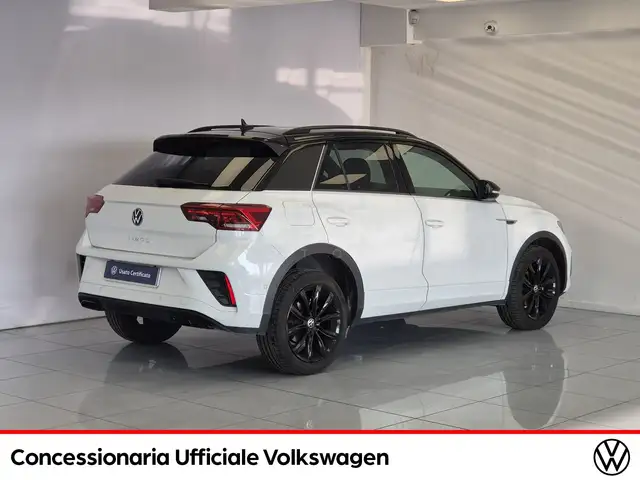 Volkswagen T-Roc view 5