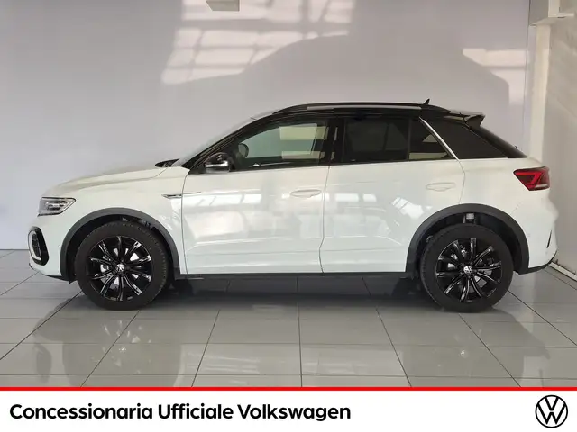 Volkswagen T-Roc view 4