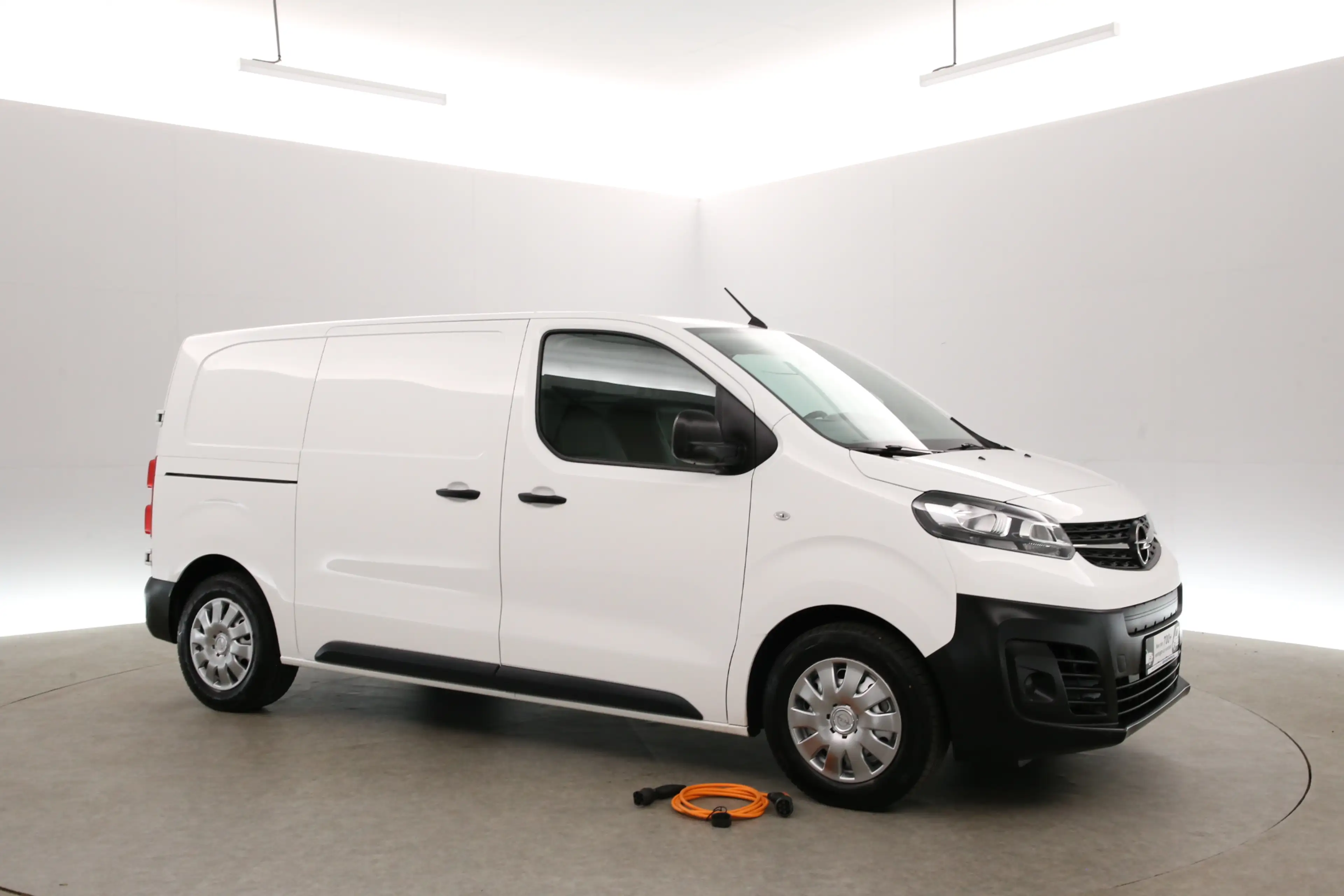 Fiat Scudo e-Scudo Opel Vivaro-e L2H1 Edition 75 kWh | Snella — photo 8