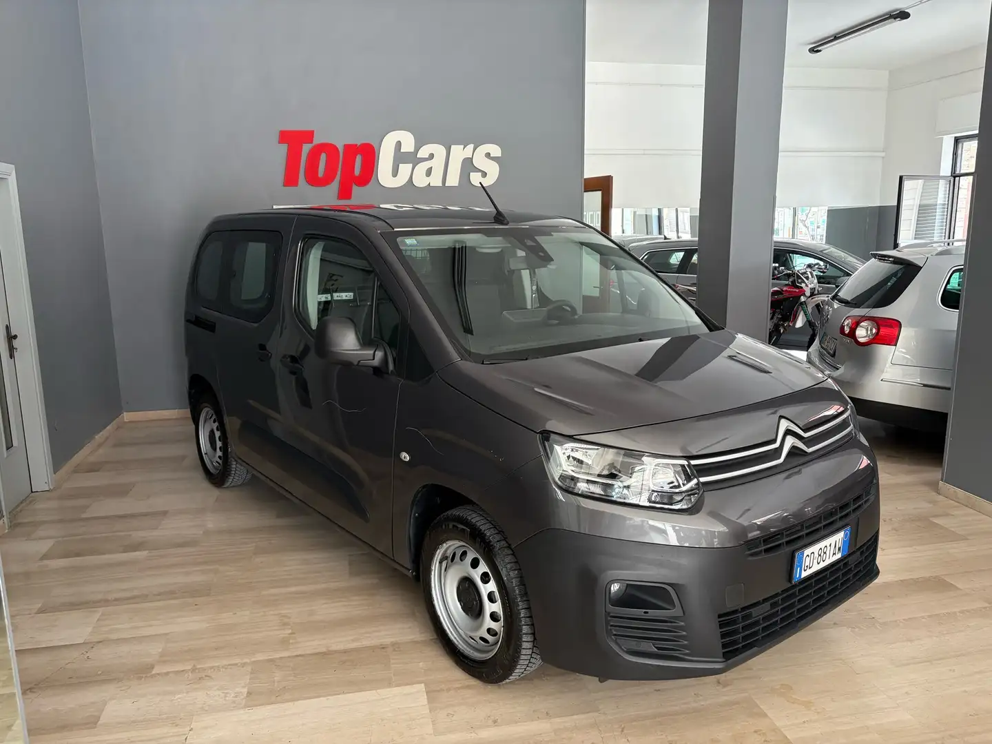 Citroen Berlingo 1.5 bluehdi M CLUB s&s 130cv Gris - 1