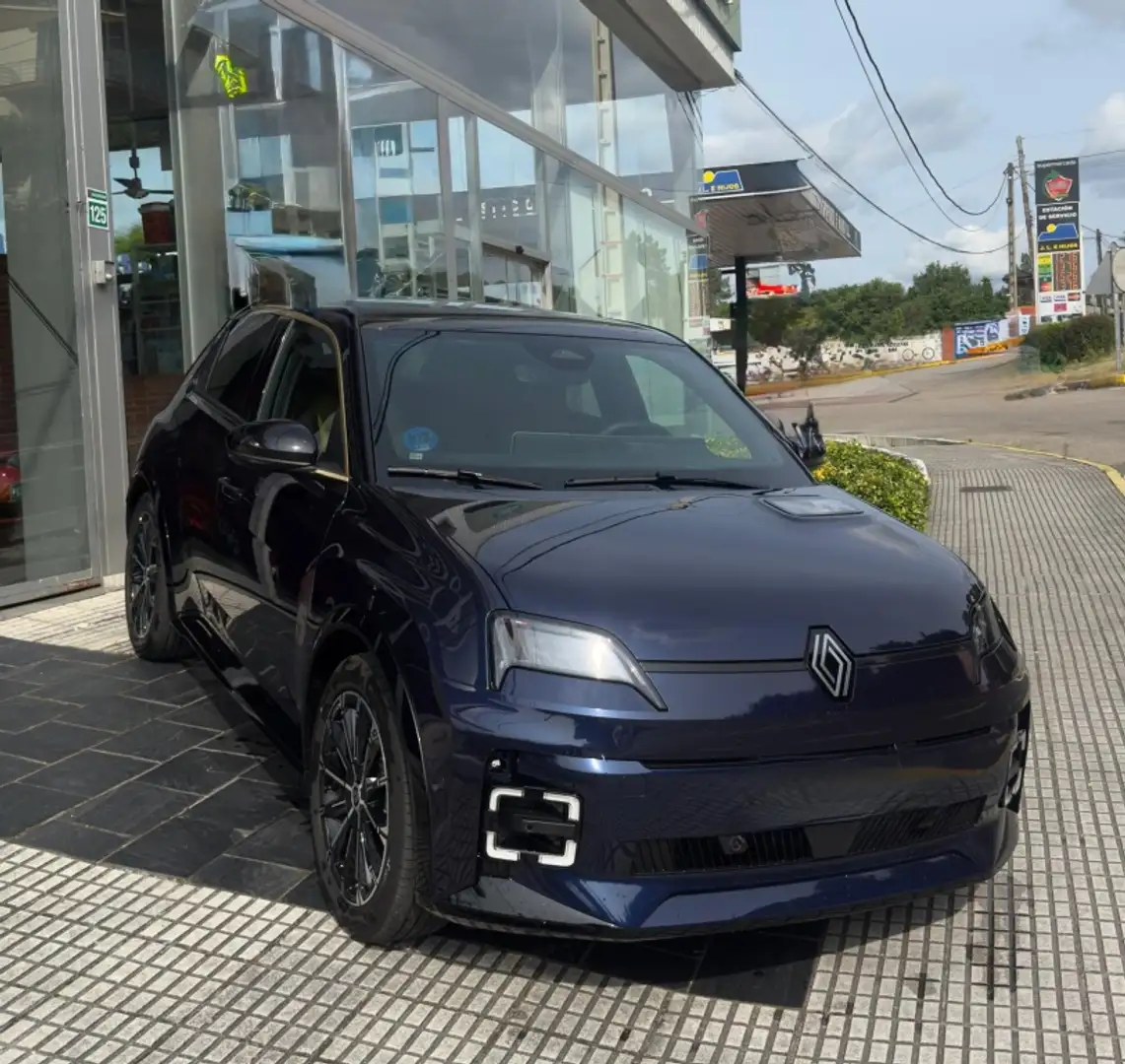 Renault Megane E-Tech 5 Iconic cinq autonomía confort 110 kW - 2