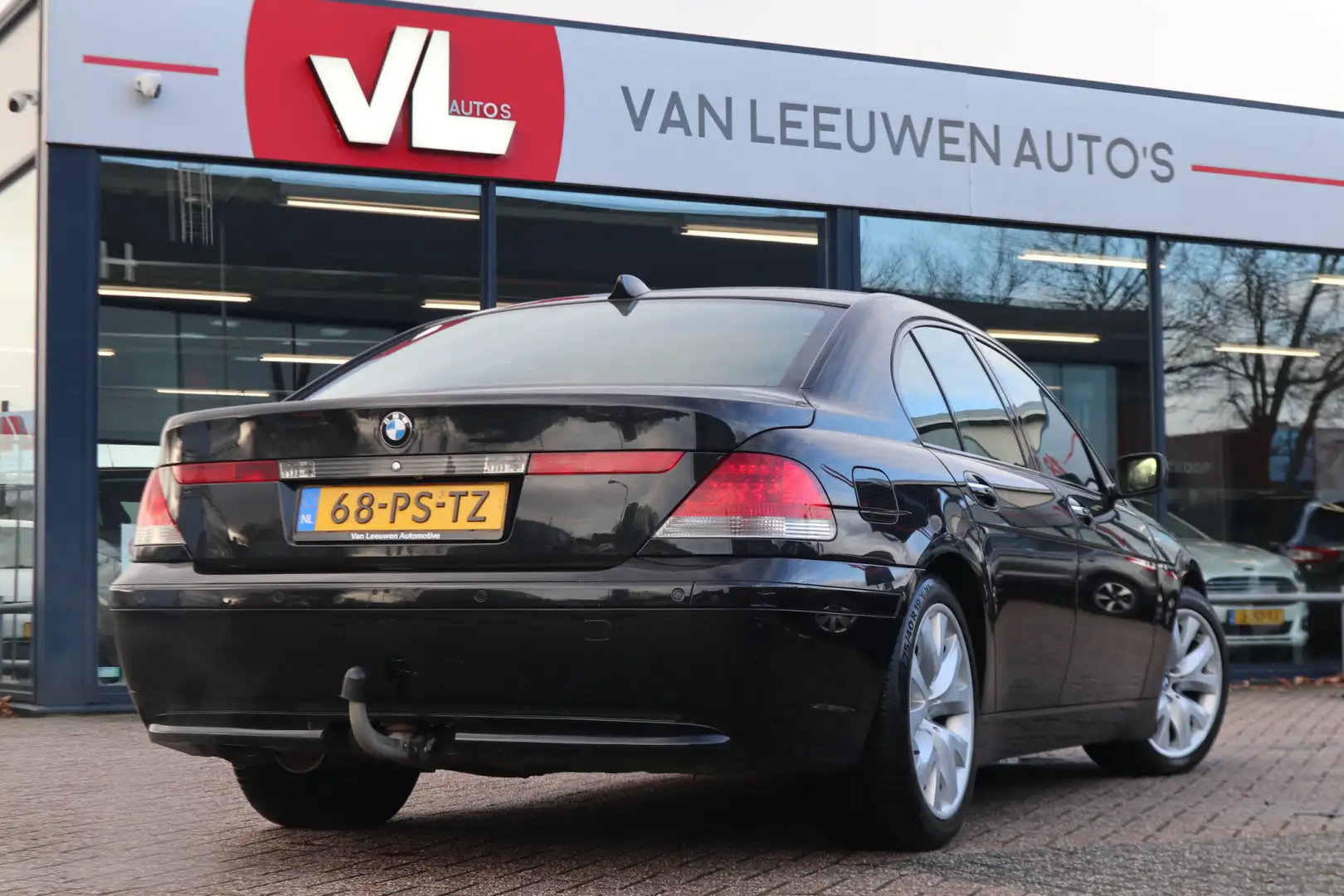 BMW 745 7-serie 745i Executive | Automaat | Soft Close | T Negro - 2