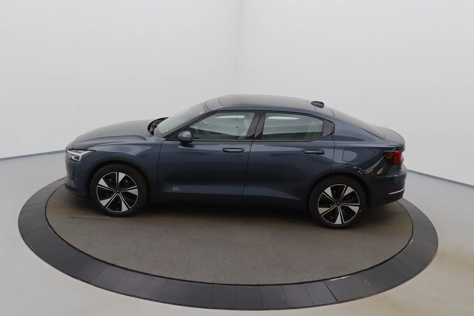 Polestar 2 78kWh Single Motor Long Range Plus Pilot Nappa LED Albastru - 1