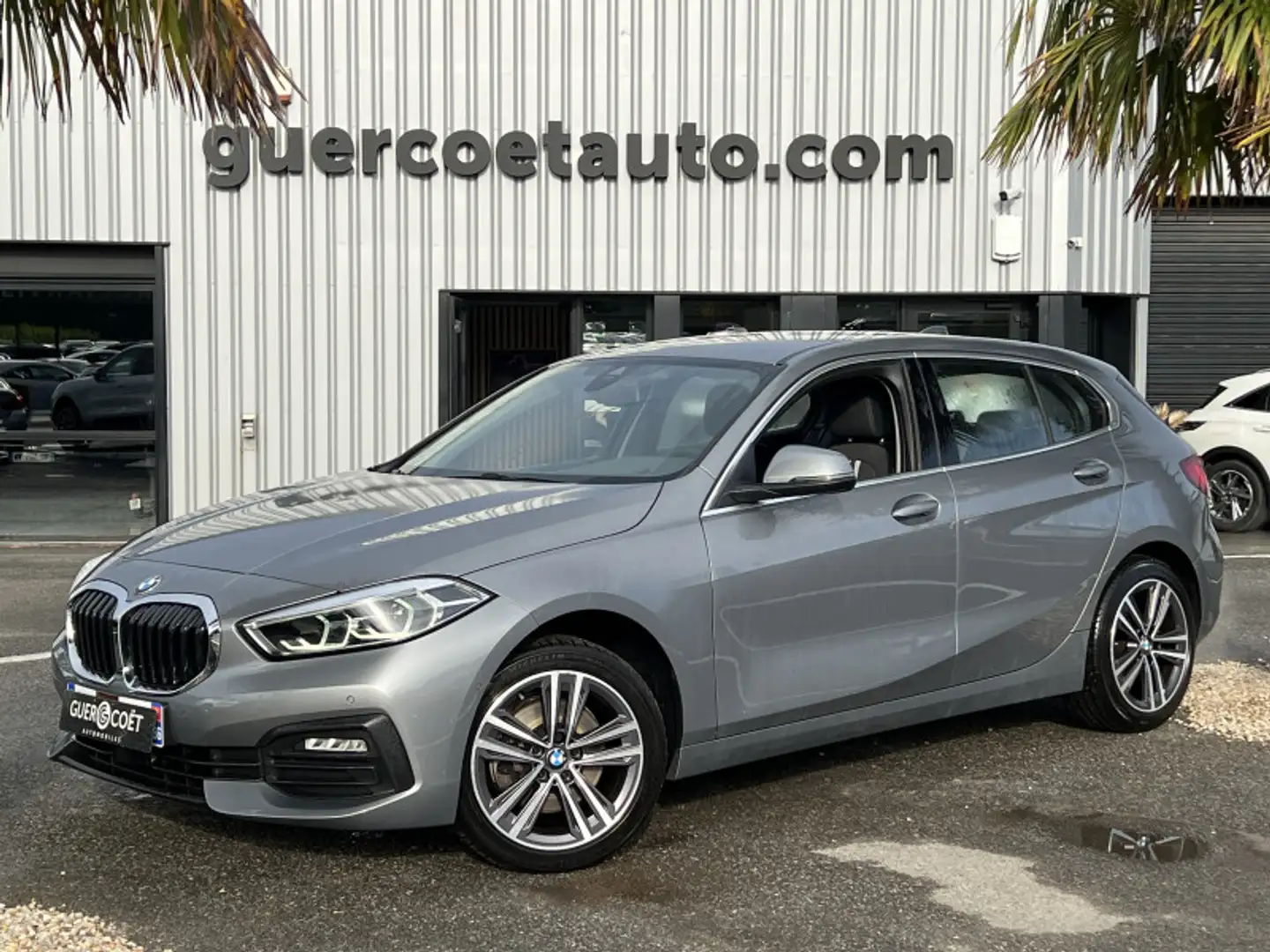BMW 118 (F40) 118IA 136CH BUSINESS DESIGN DKG7 Gris - 1