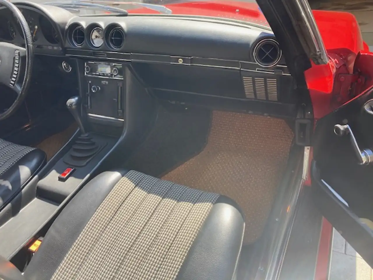 Mercedes-Benz 350 SL, unfallfrei - Familienerbstück, Classic-Data 2+, Handschalter, H-Zulassung, Original-Werks-Auslieferungszustand, foto 10