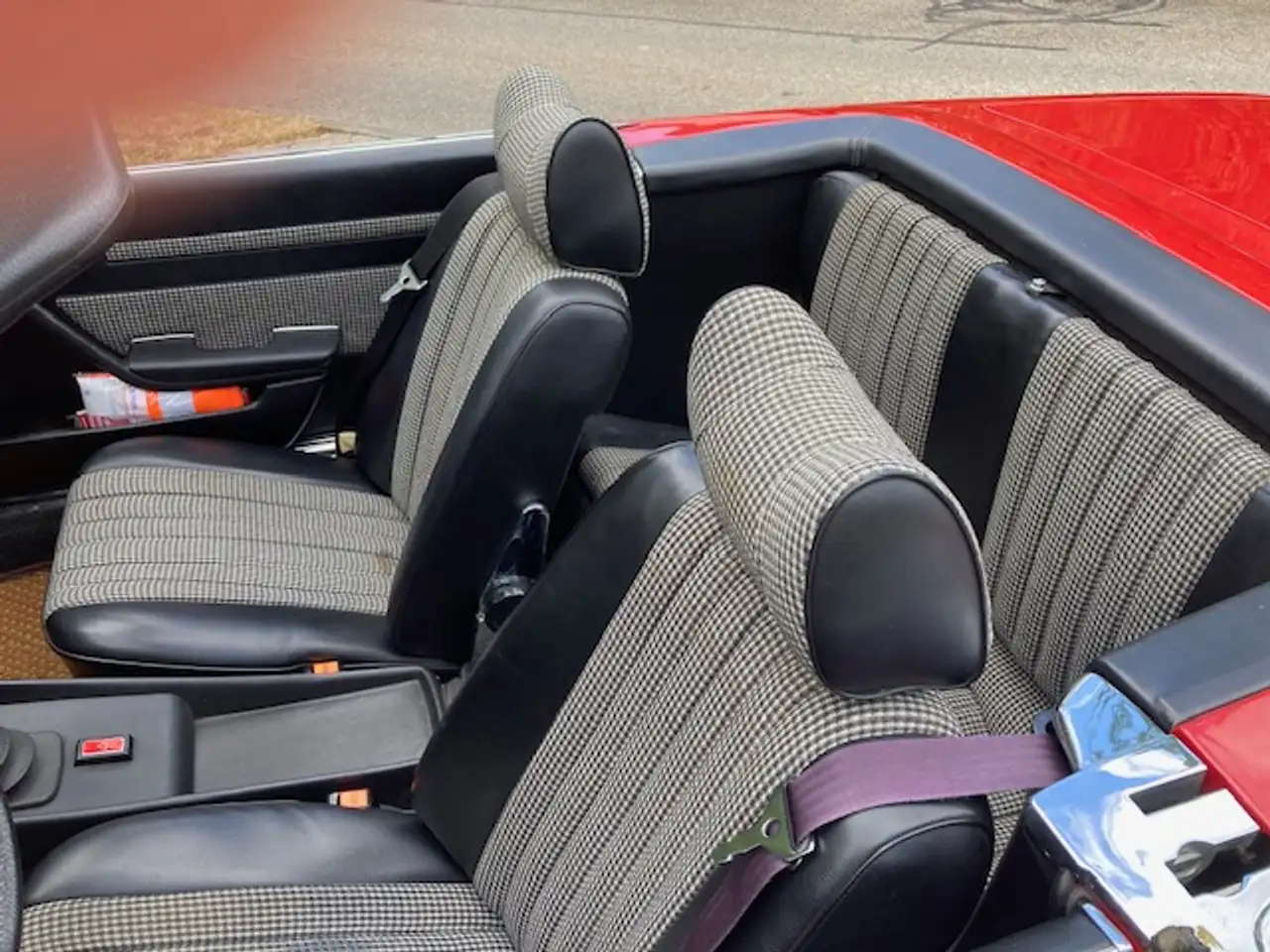 Mercedes-Benz 350 SL, unfallfrei - Familienerbstück, Classic-Data 2+, Handschalter, H-Zulassung, Original-Werks-Auslieferungszustand, foto 11