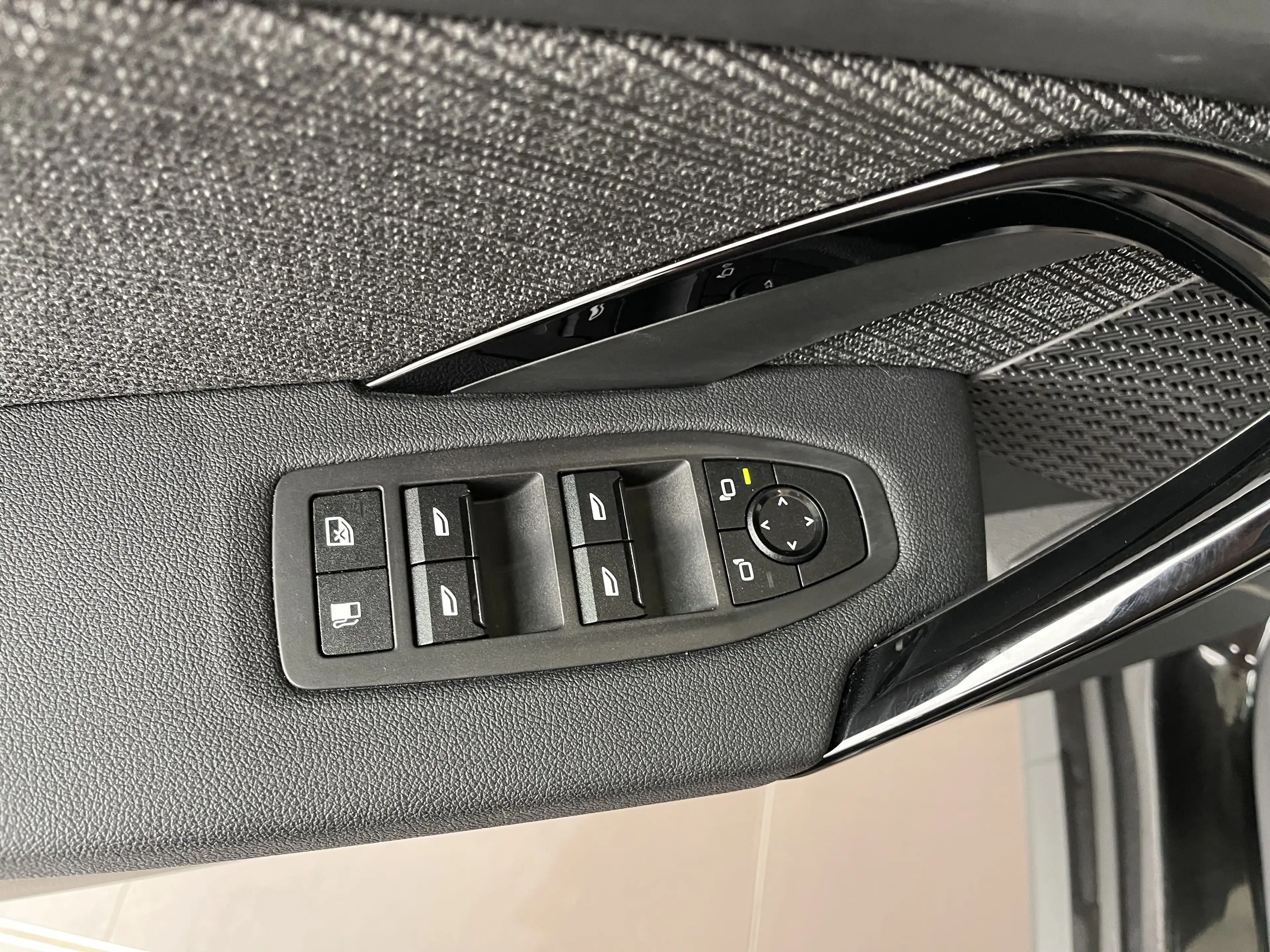 BMW X1 25e 1.5iA sDrive20 MHEV *** GARANTIE + LED + GPS *** — photo 15