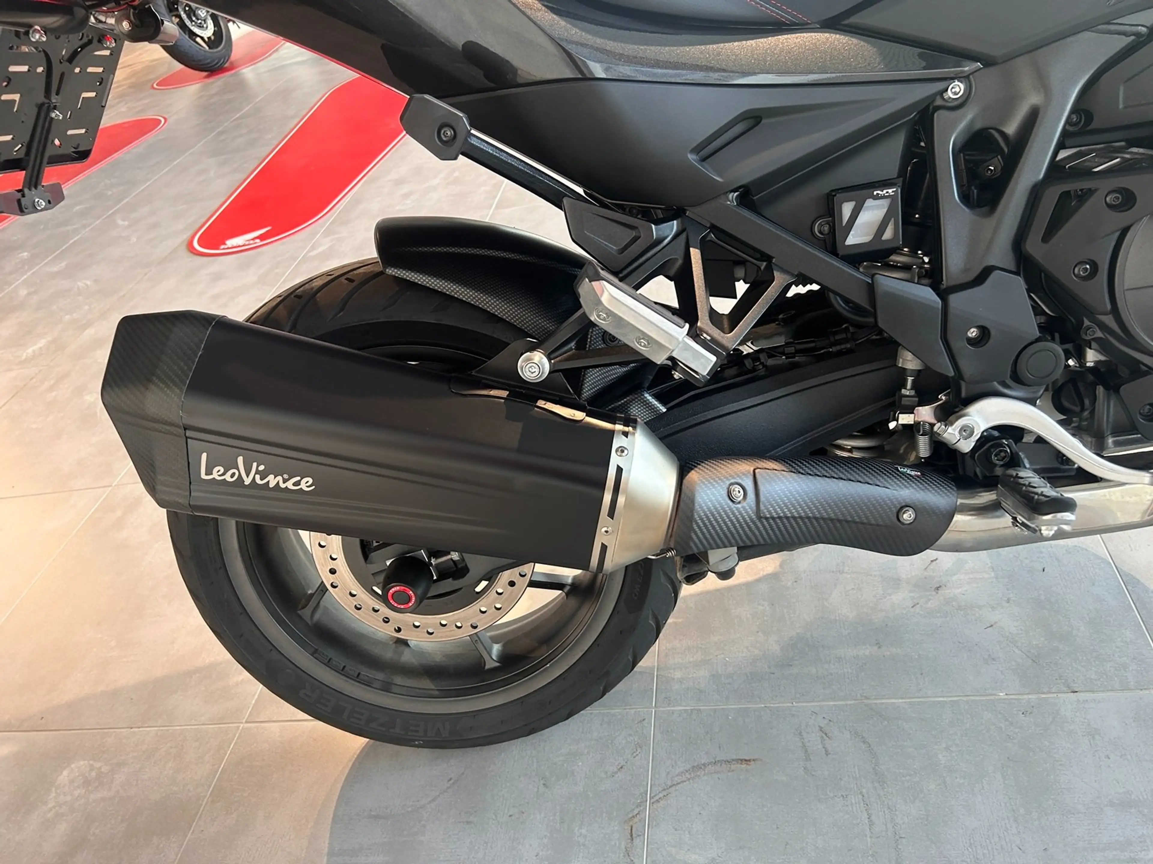 Honda NT 1100 boîte manuelle + shifter — photo 14