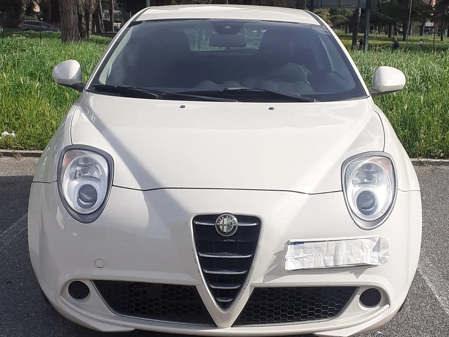 Alfa Romeo MiTo MiTo+1.4+Progression+70cv Bílá - 1