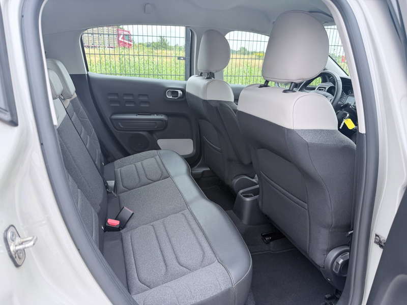 Citroen C3 1.2 PureTech C-Series | PDC | Bluetooth | Navi | — photo 25