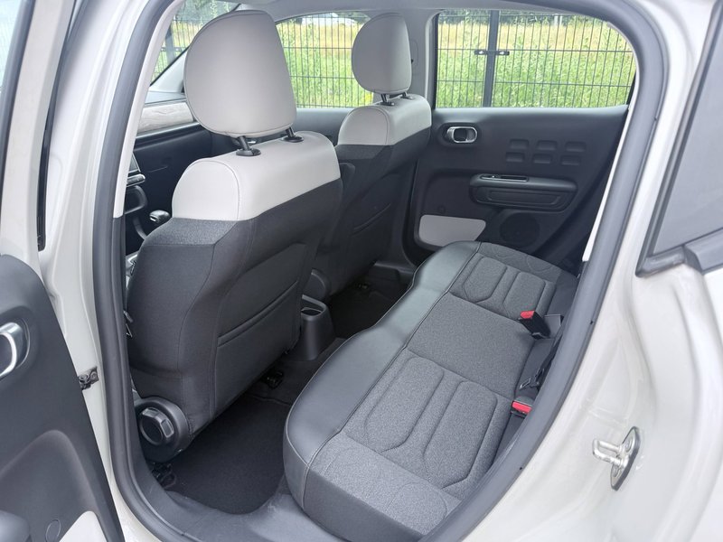 Citroen C3 1.2 PureTech C-Series | PDC | Bluetooth | Navi | — photo 27
