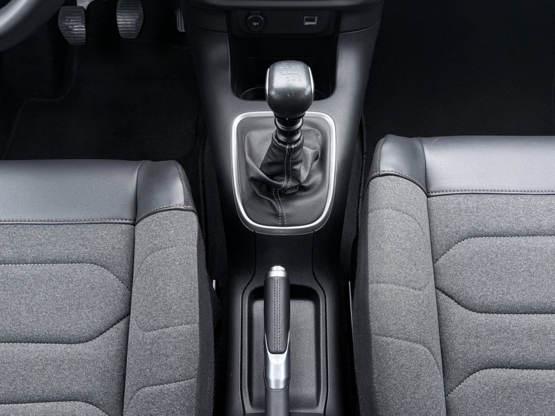 Citroen C3 1.2 PureTech C-Series | PDC | Bluetooth | Navi | — photo 20
