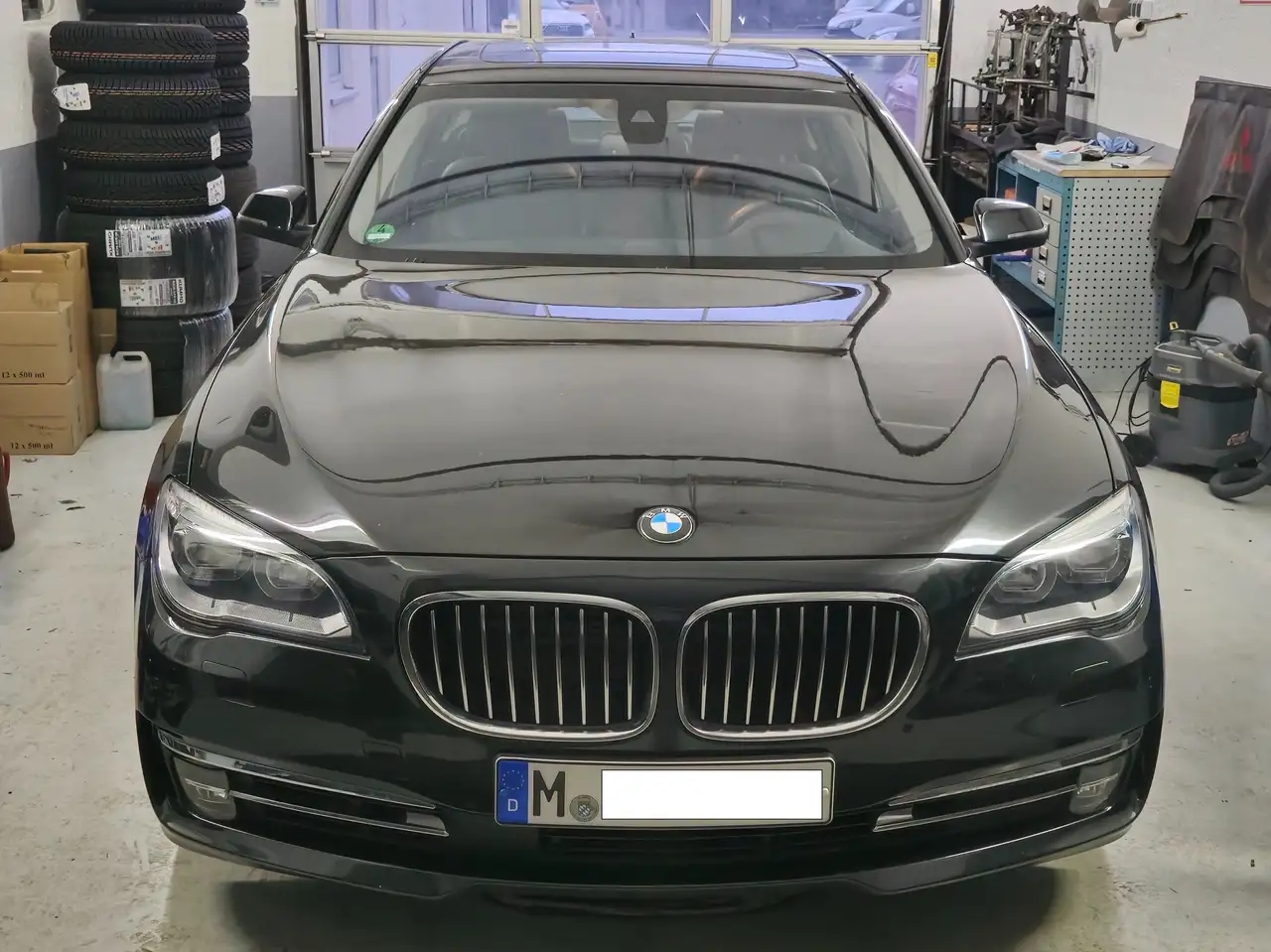 BMW 750