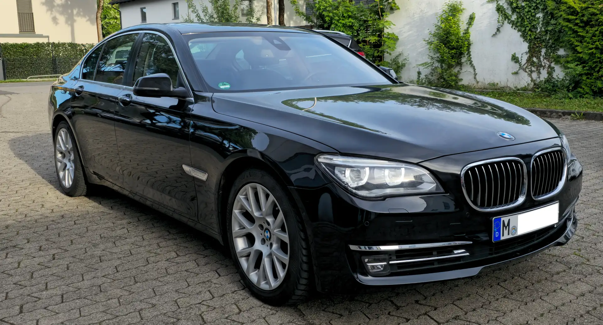BMW 750 750i xDrive /Head-Up/Standh./LED/B&O Sound/360° - 2