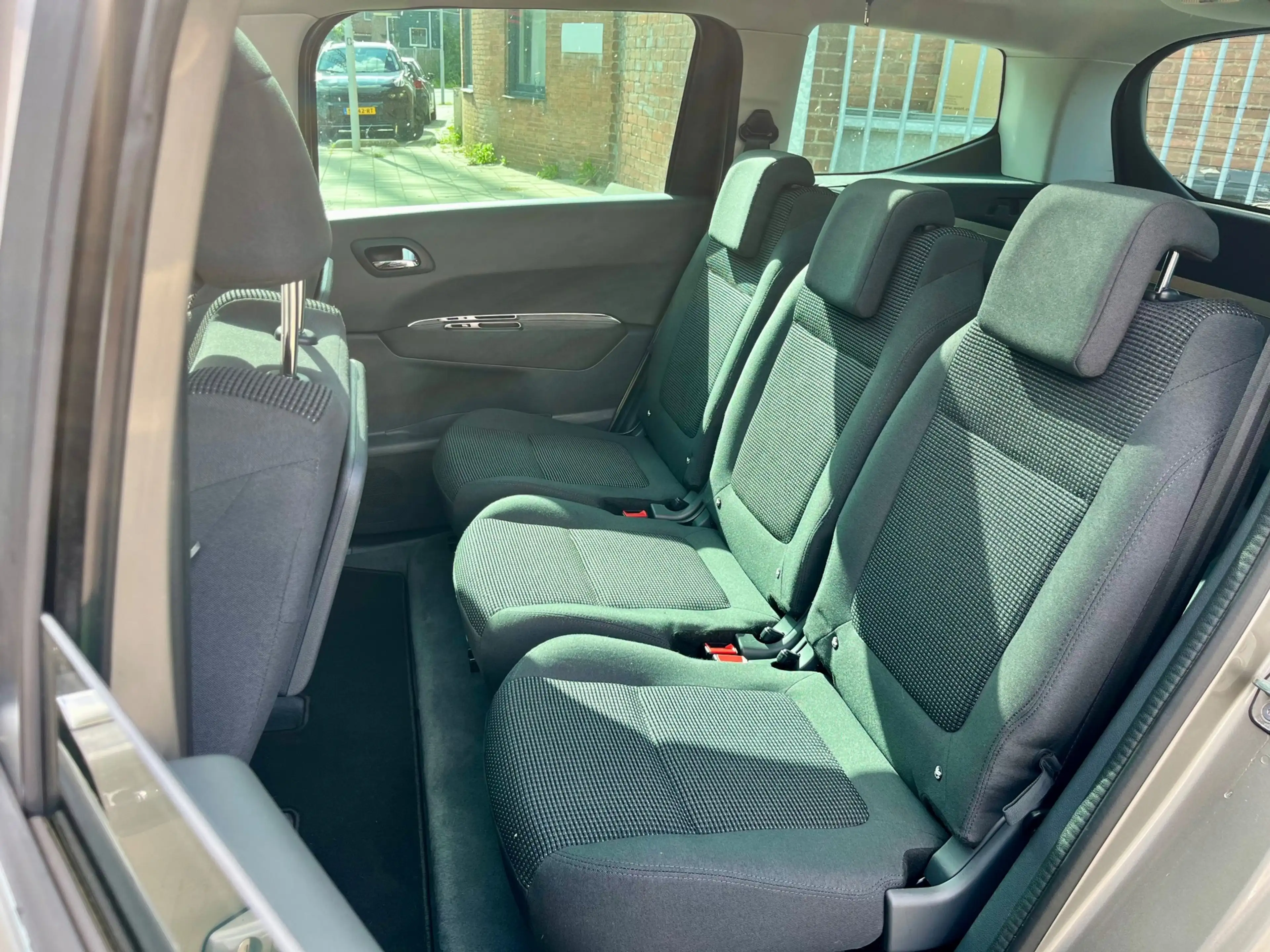 Peugeot 5008 1.2 PureTech Style 5p. — photo 15