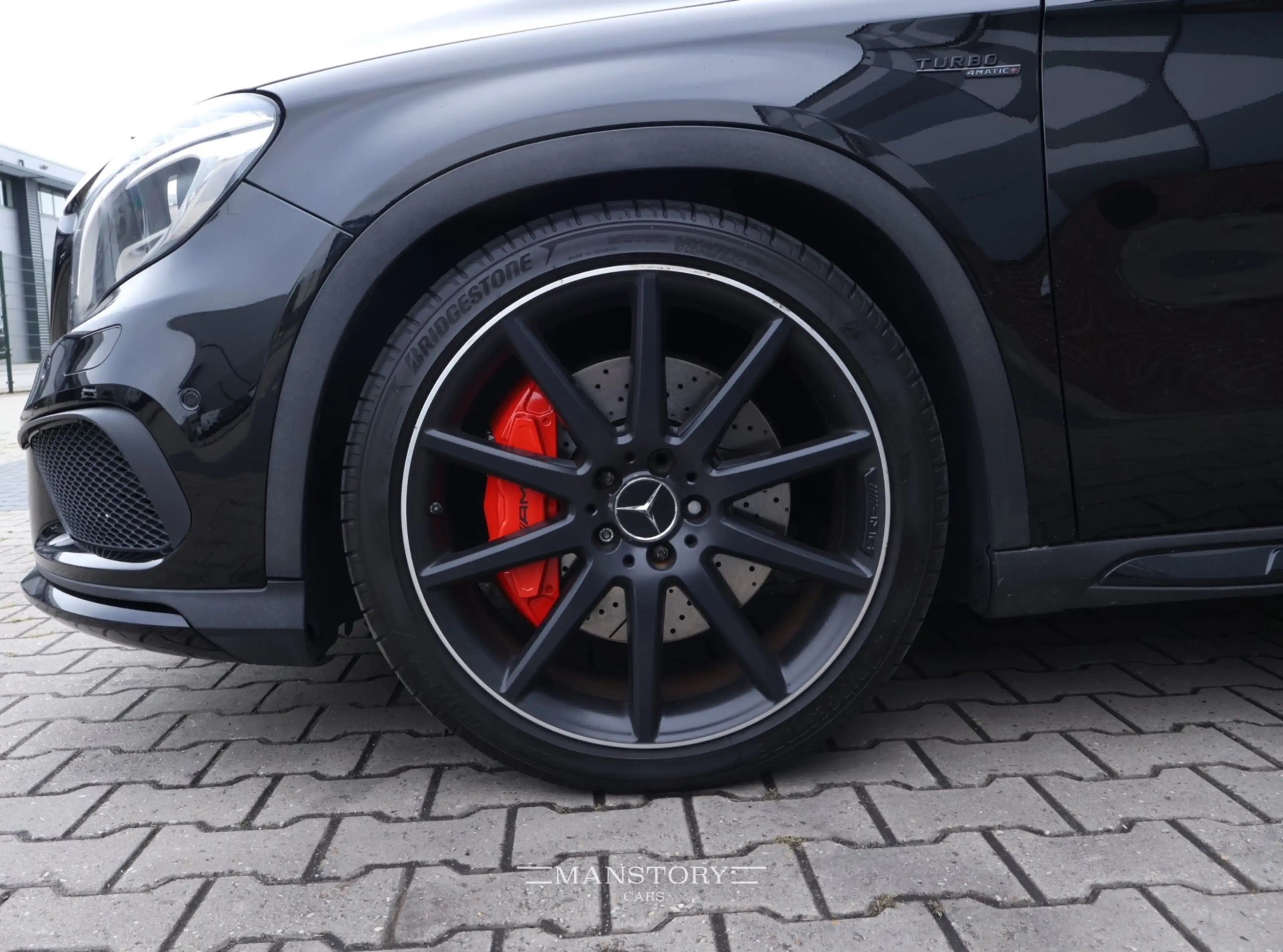Mercedes-Benz GLA 45 AMG 4MATIC — photo 15