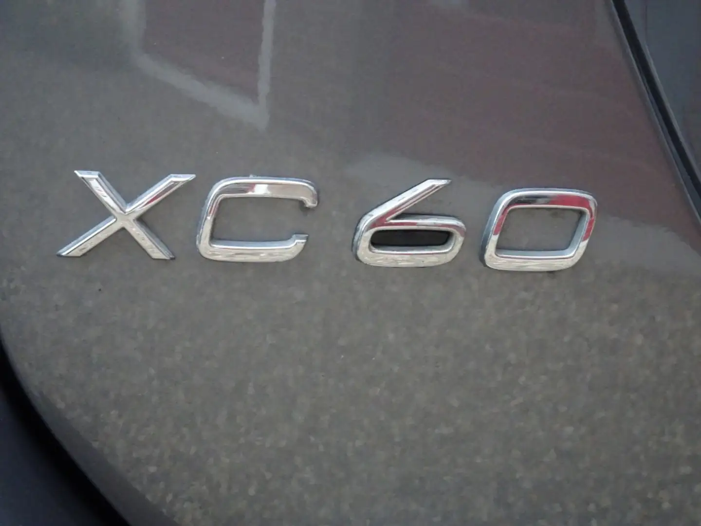 Volvo XC60 2.0 T5 FWD OC. RACE Grijs - 2
