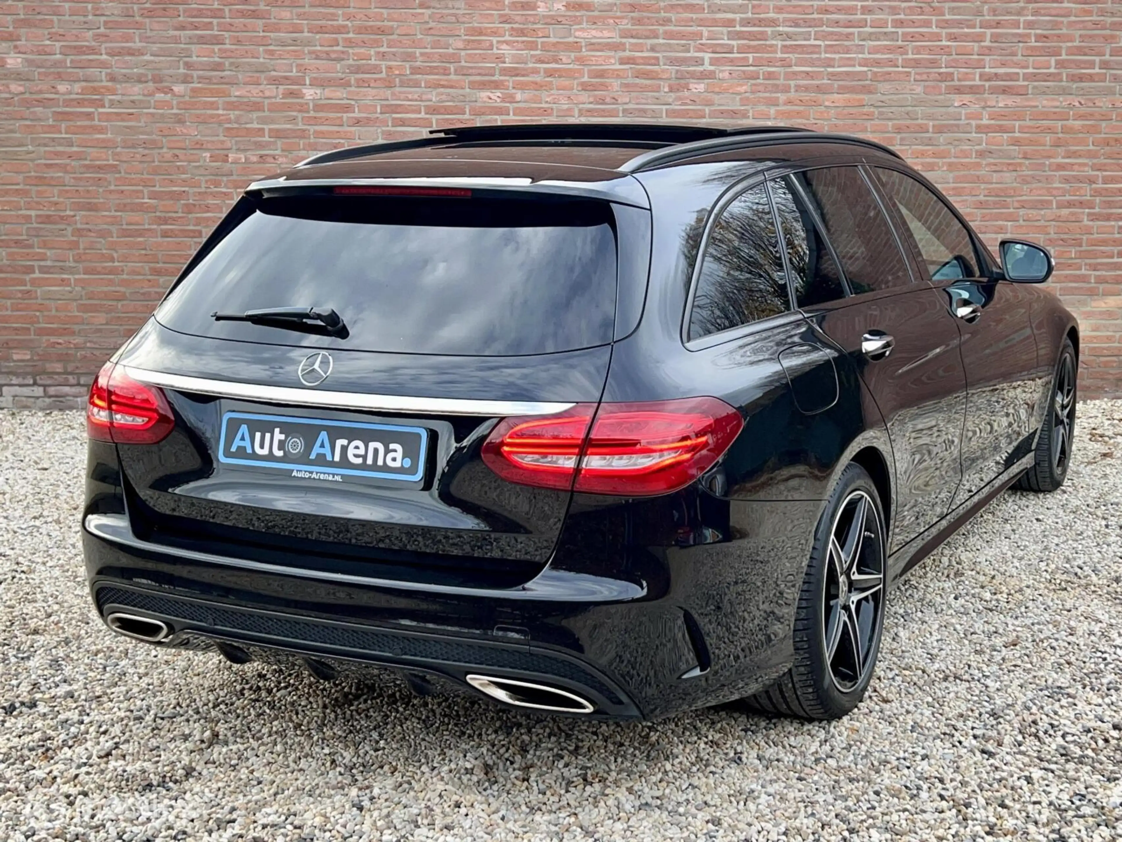 Mercedes-Benz C 250 Estate | PANO | AMG Pak. | Night Pak.| Business Pa — photo 7