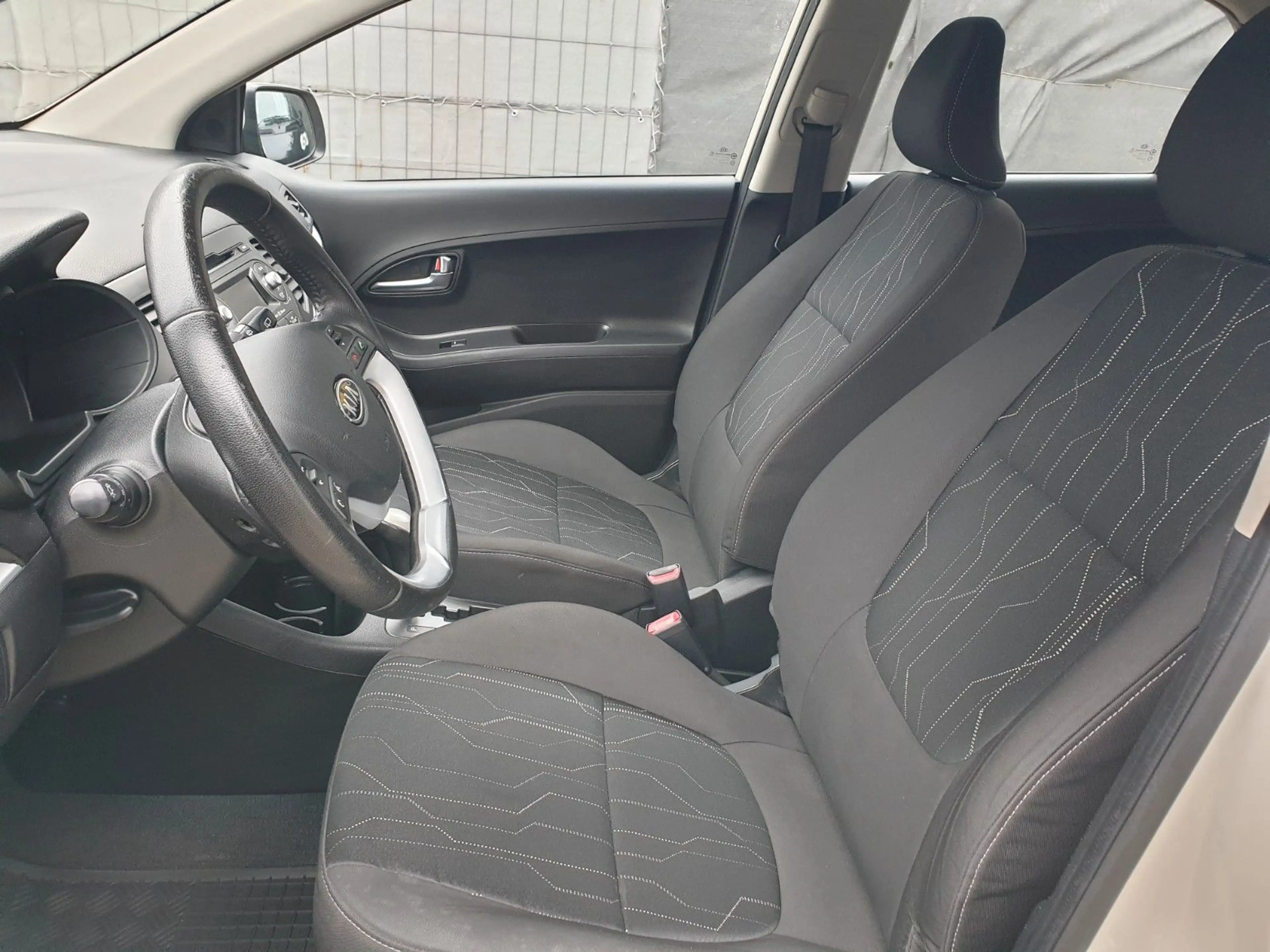 Kia Picanto Spirit Automatik TÜV-Neu 2-Hand — photo 12