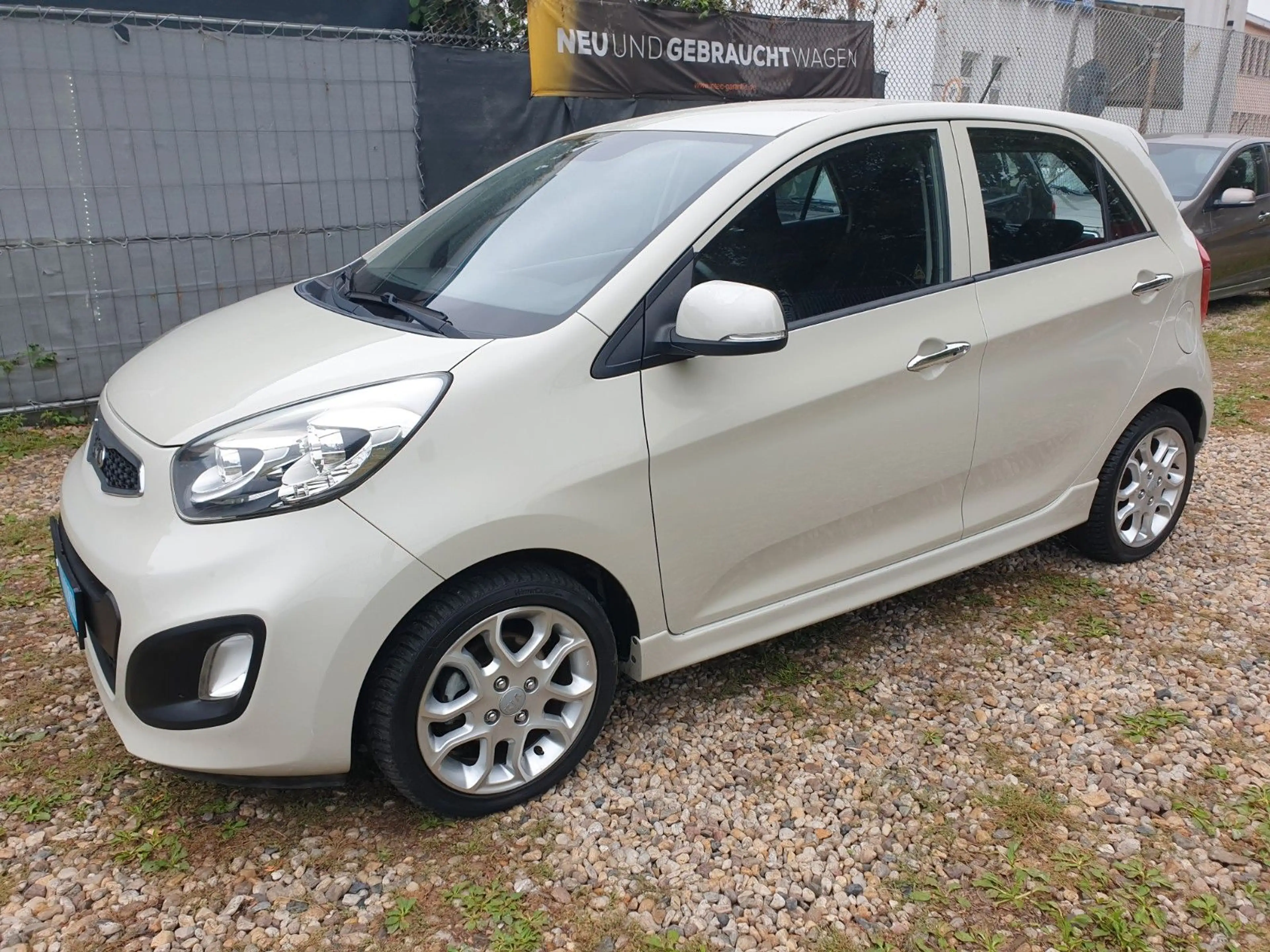 Kia Picanto Spirit Automatik TÜV-Neu 2-Hand — photo 5