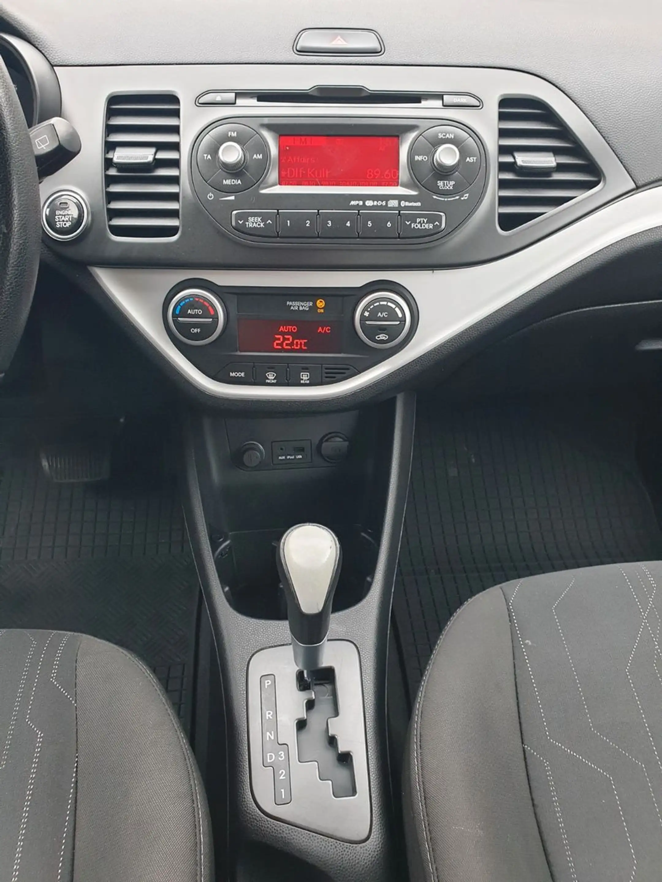 Kia Picanto Spirit Automatik TÜV-Neu 2-Hand — photo 15