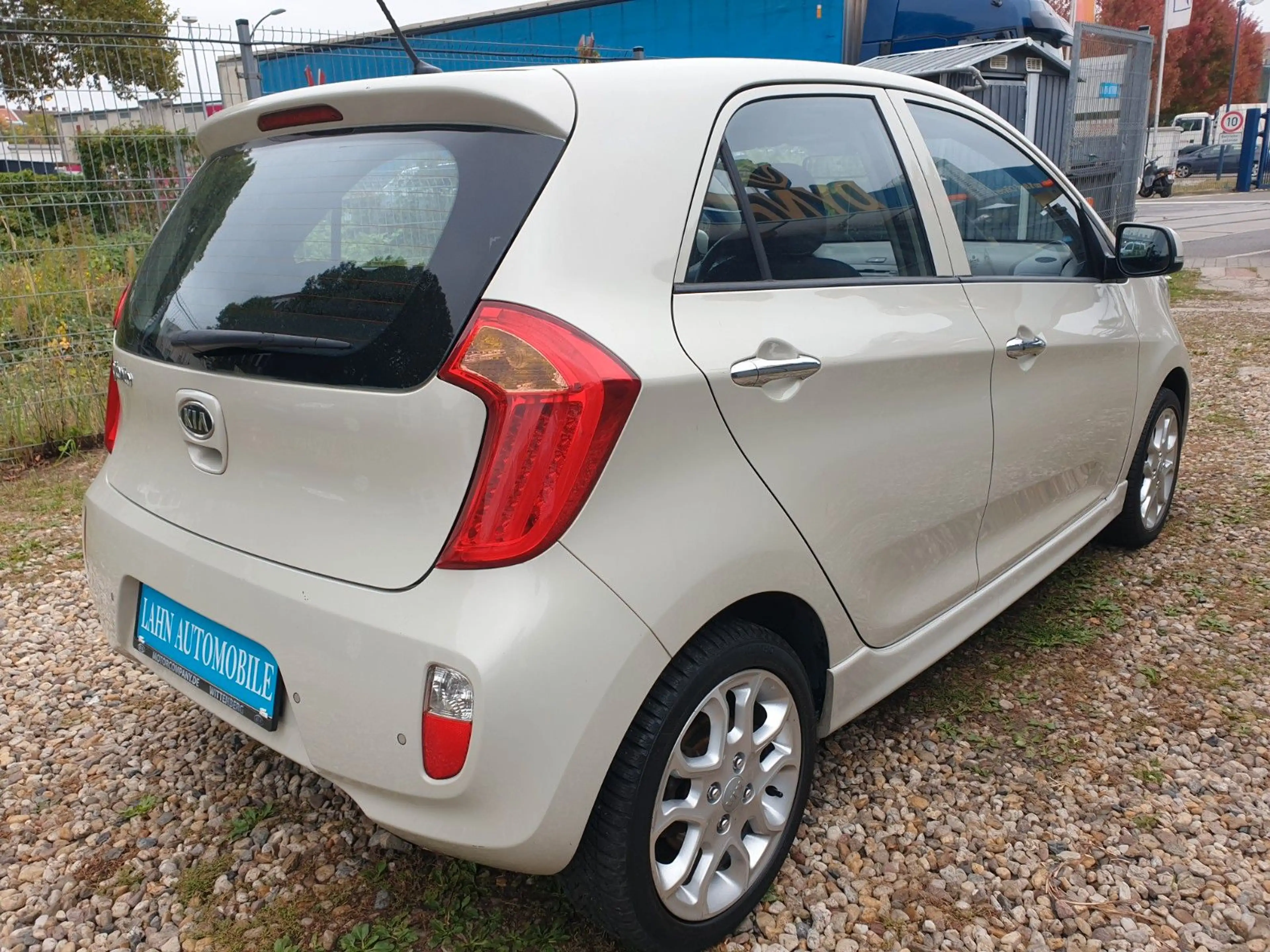 Kia Picanto Spirit Automatik TÜV-Neu 2-Hand — photo 10